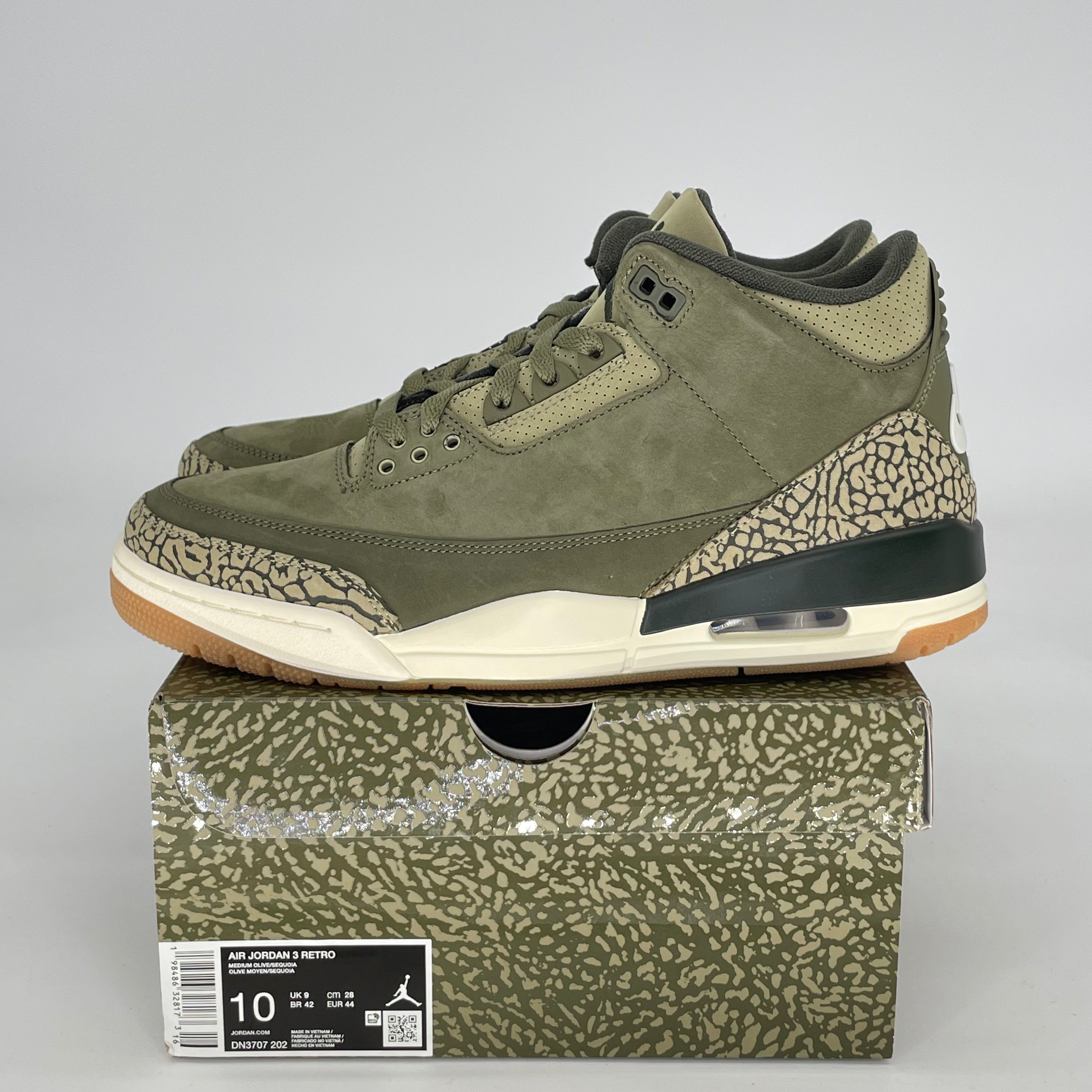 AIR JORDAN 3 FAMILY AFFAIR DN3707-202 SIZE 10/11.5W