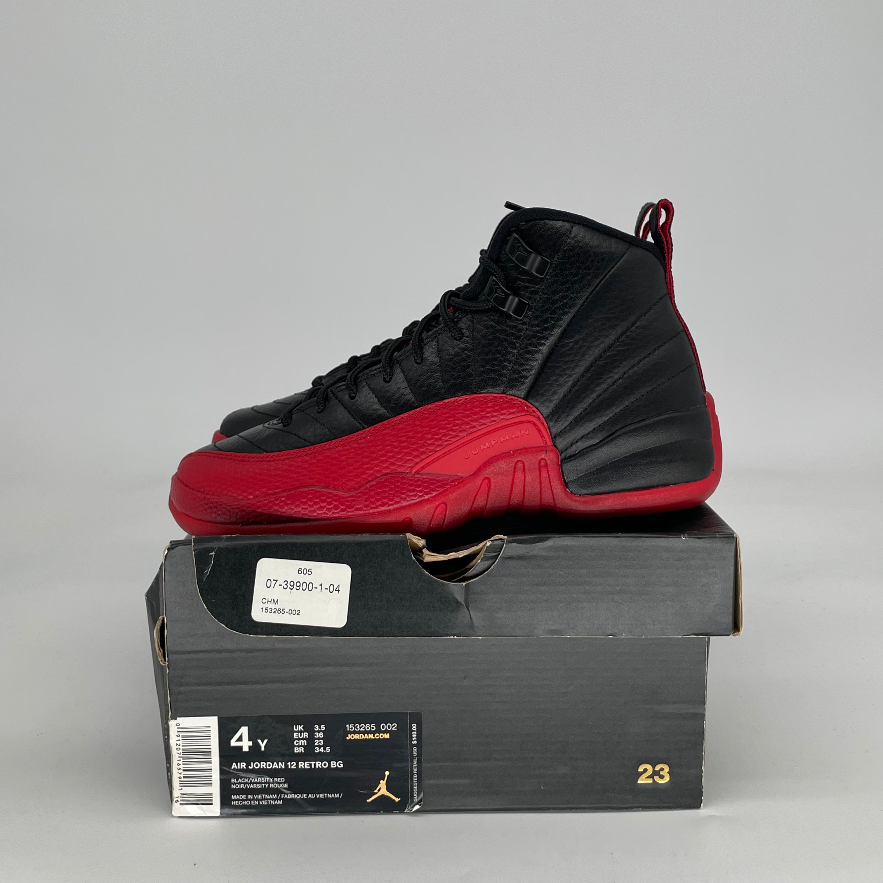 AIR JORDAN 12 FLU GAME 153265-002 SIZE 4/5.5W
