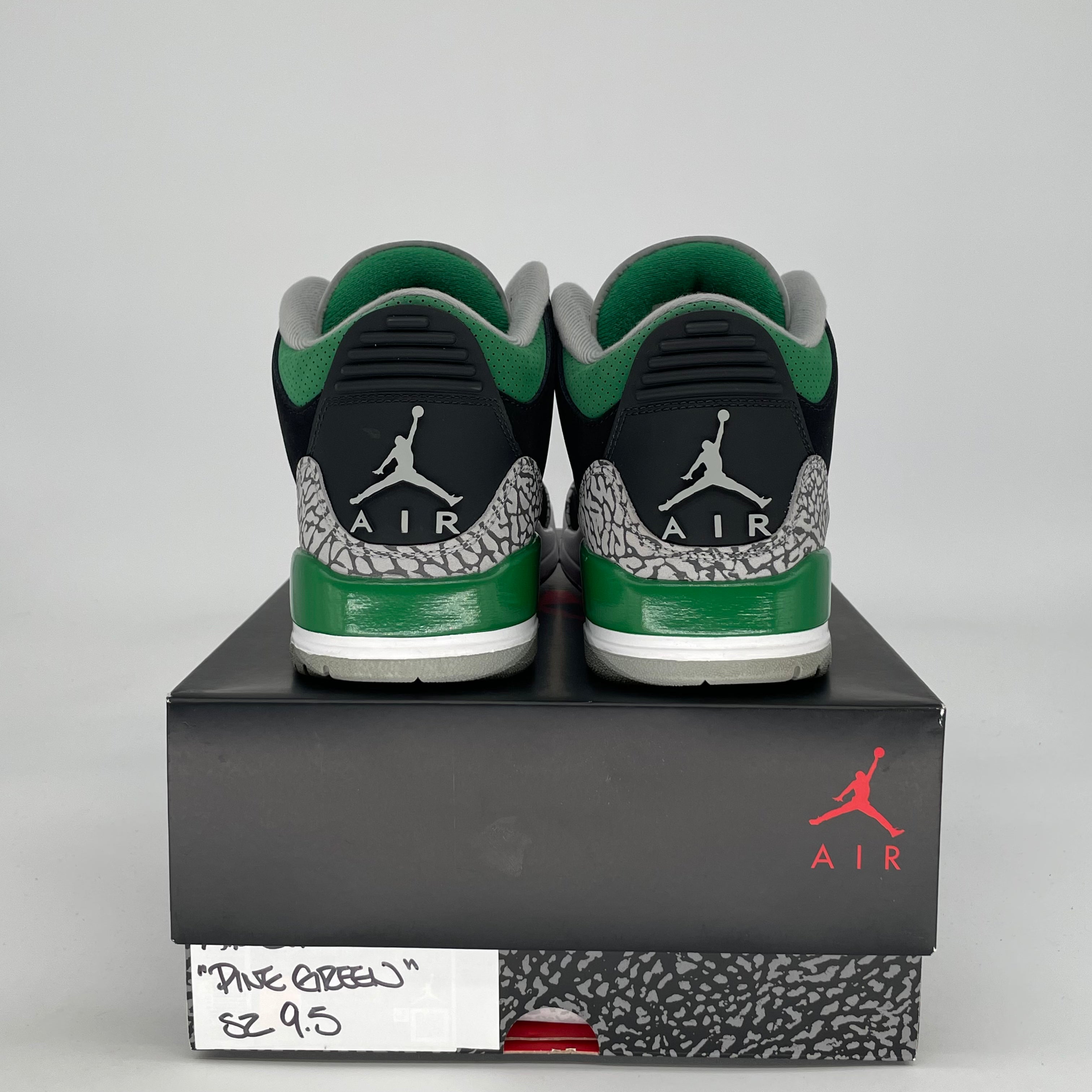 AIR JORDAN 3 PINE GREEN CT8532-030 SIZE 9.5/11W