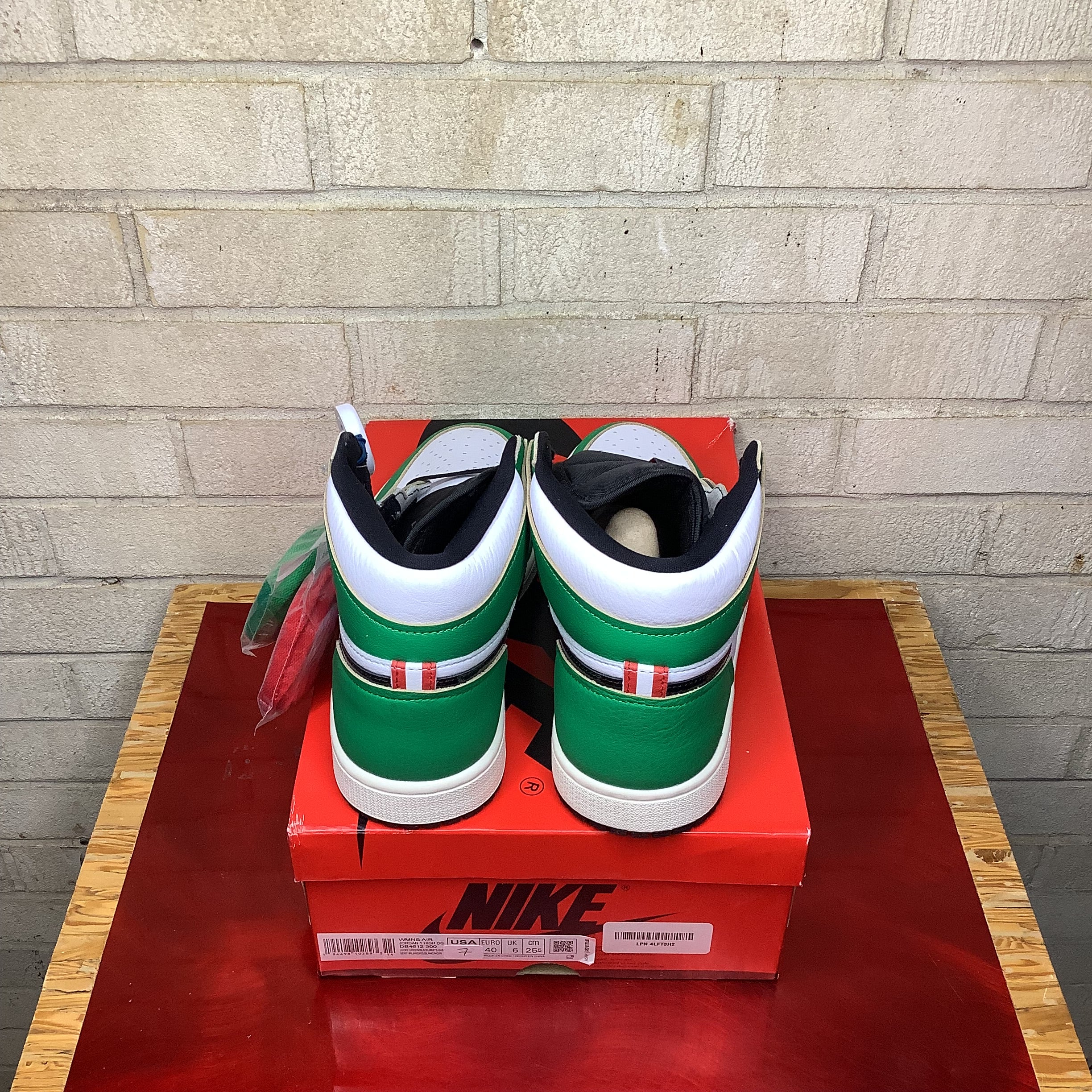AIR JORDAN 1 LUCKY GREEN W SIZE 7/8.5W DB4612-300