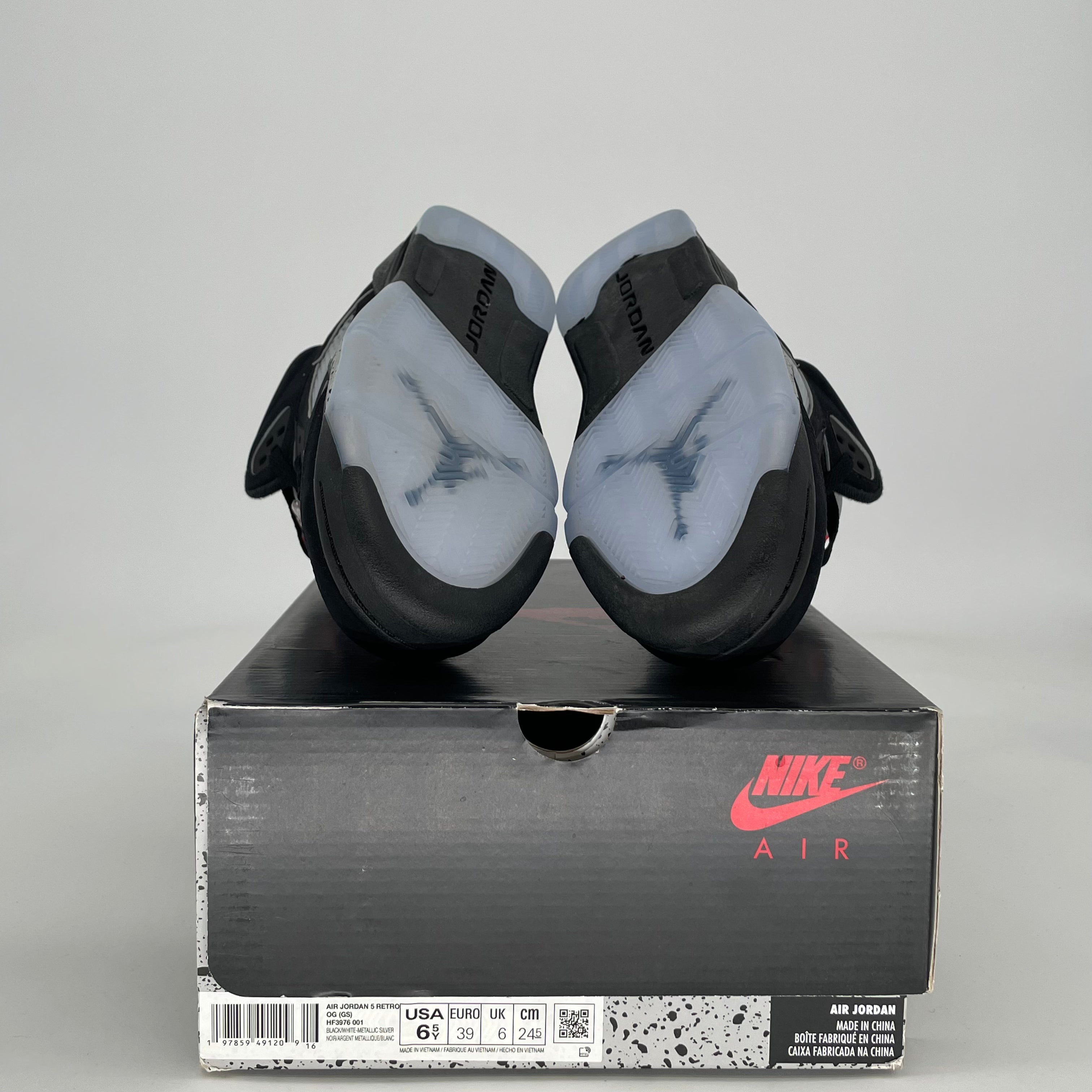 AIR JORDAN 5 BLACK METALLIC REIMAGINED HF3976-001 SIZE 6.5/8W