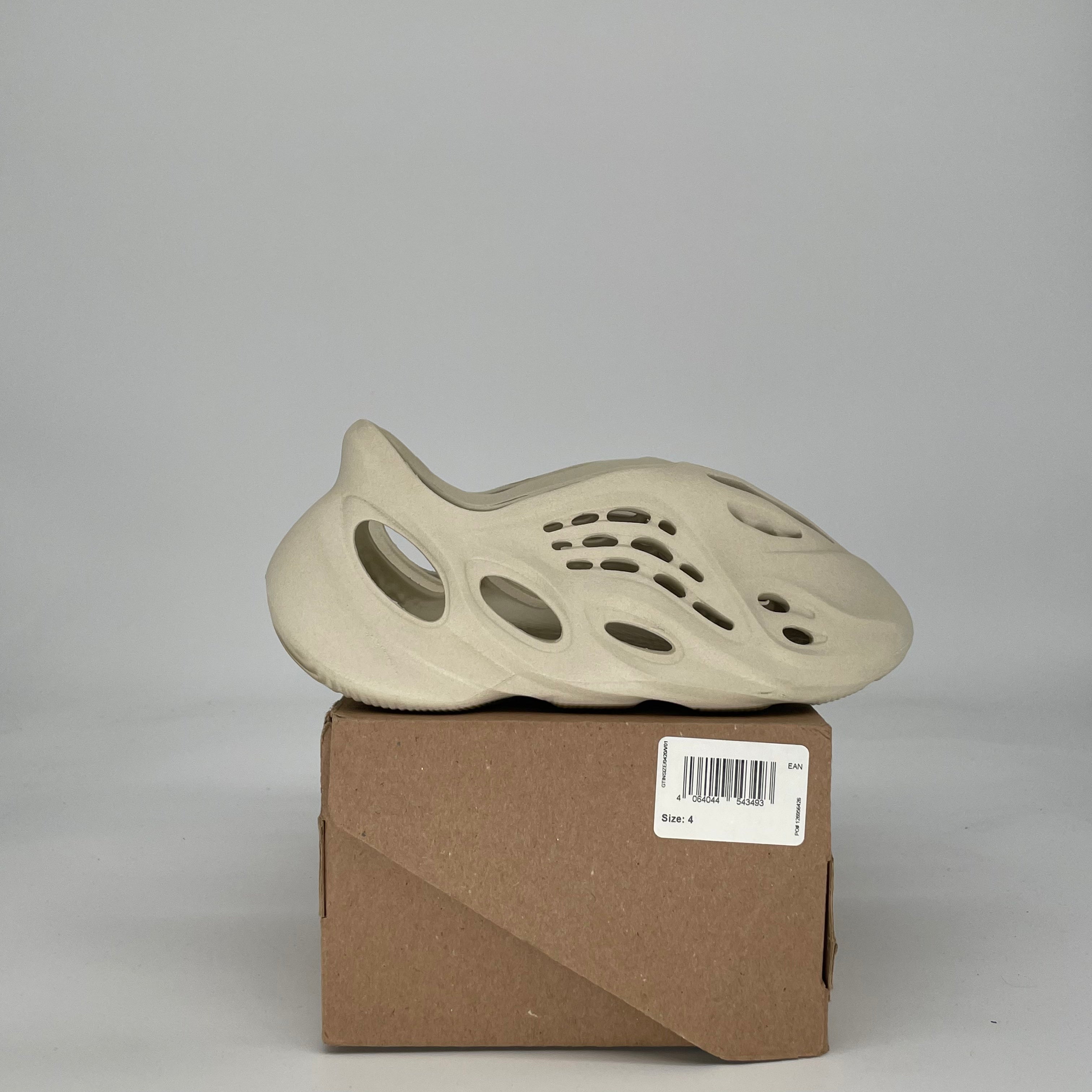 ADIDAS YEEZY FOAM RNNR SAND FY4567 SIZE 4/5.5W