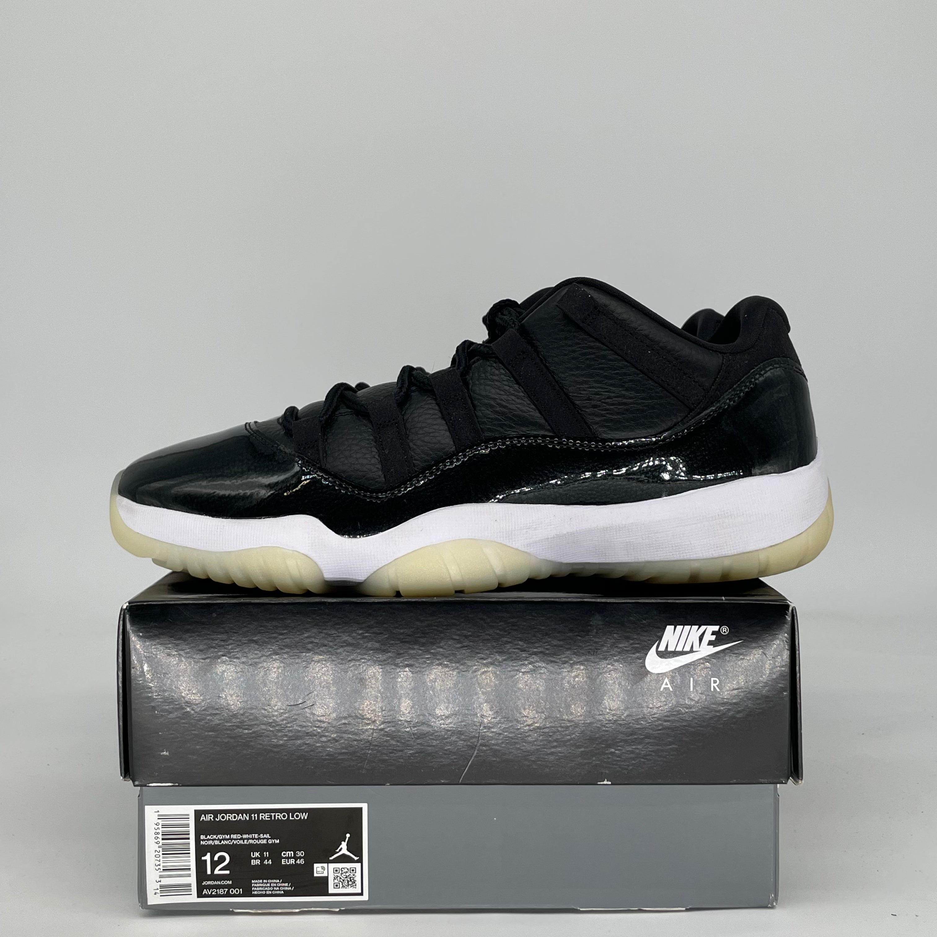 AIR JORDAN 11 LOW 72-10 AV2187-001 SIZE 12/13.5W