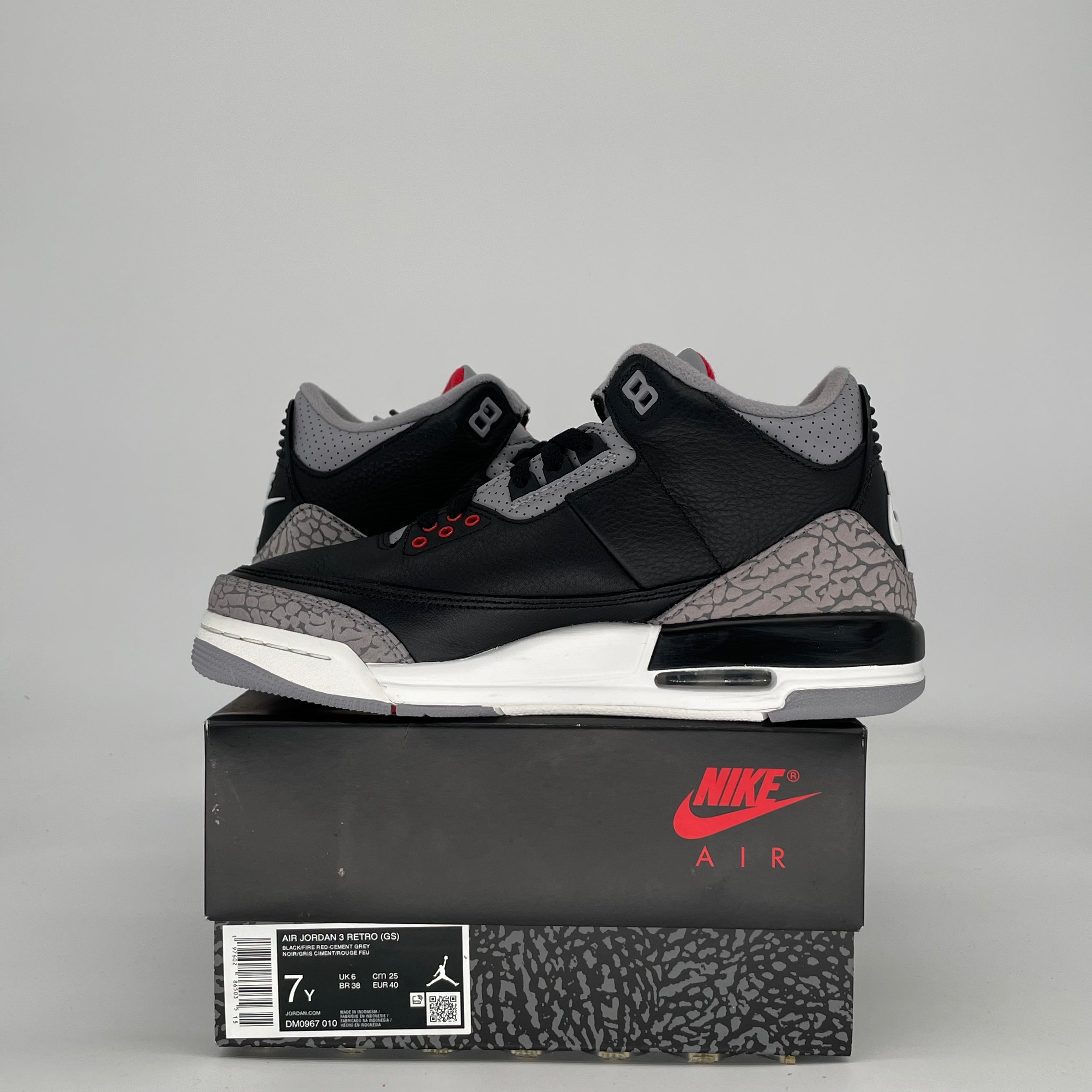 AIR JORDAN 3 BLACK CEMENT DM0967-010 SIZE 7/8.5W