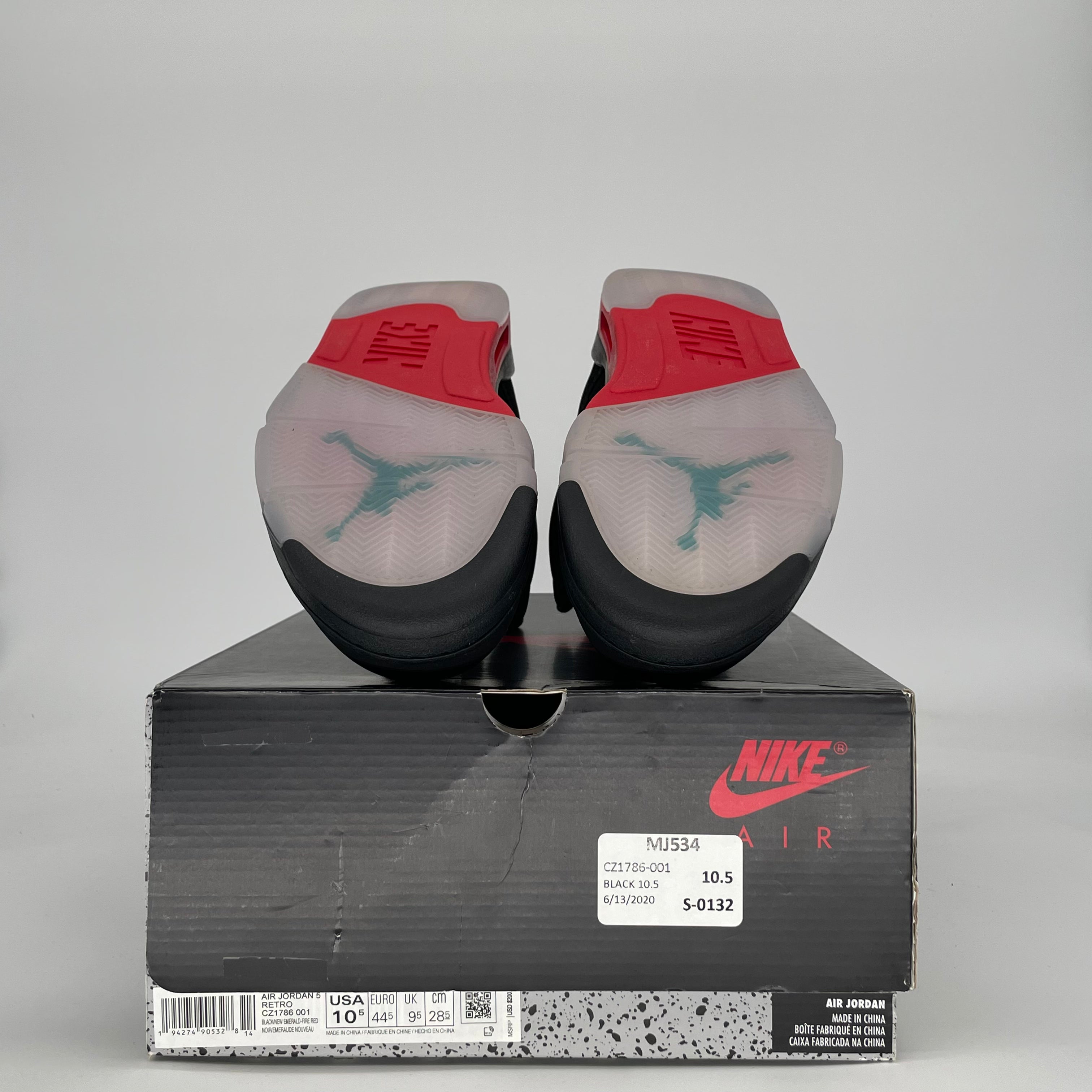 AIR JORDAN 5 TOP 3 CZ1786-001 SIZE 10.5/12W