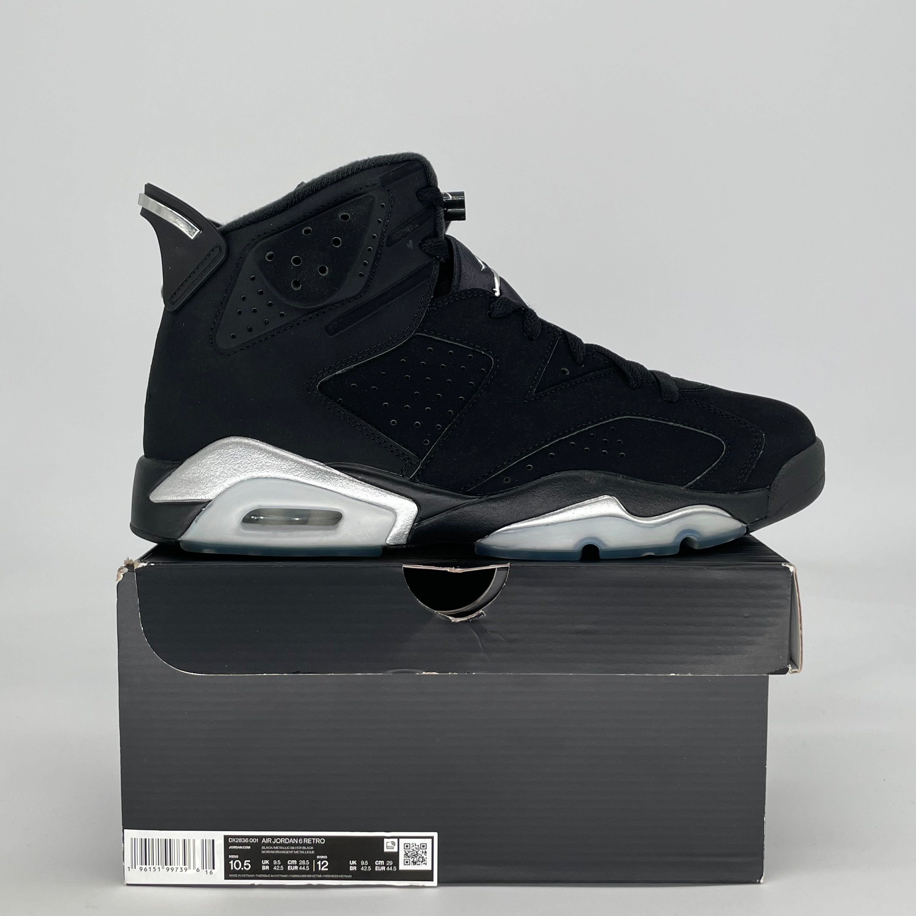 AIR JORDAN 6 CHROME DX2836-001 SIZE 10.5/12W
