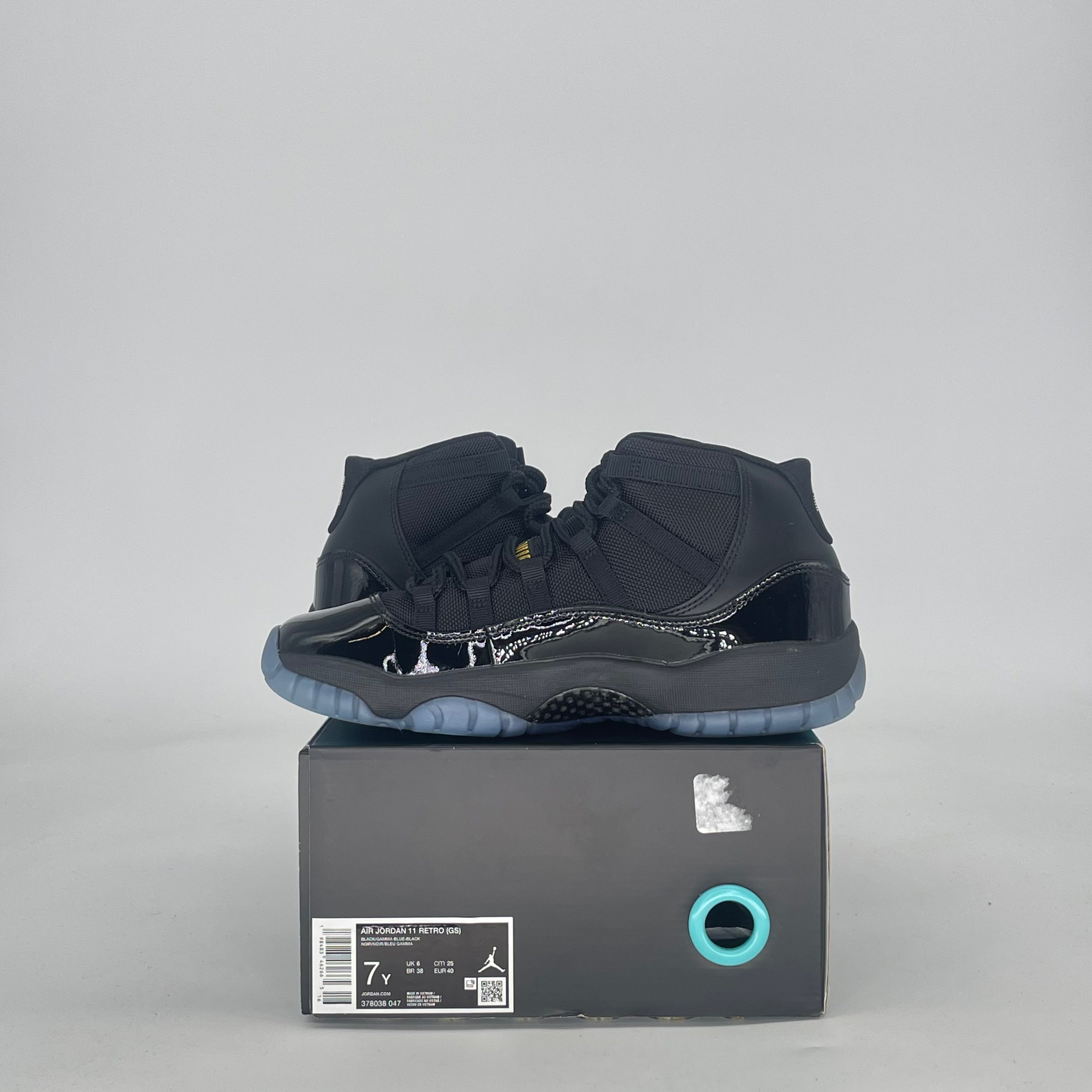 AIR JORDAN 11 GAMMA BLUE 378038-047 SIZE 7/8.5W GS