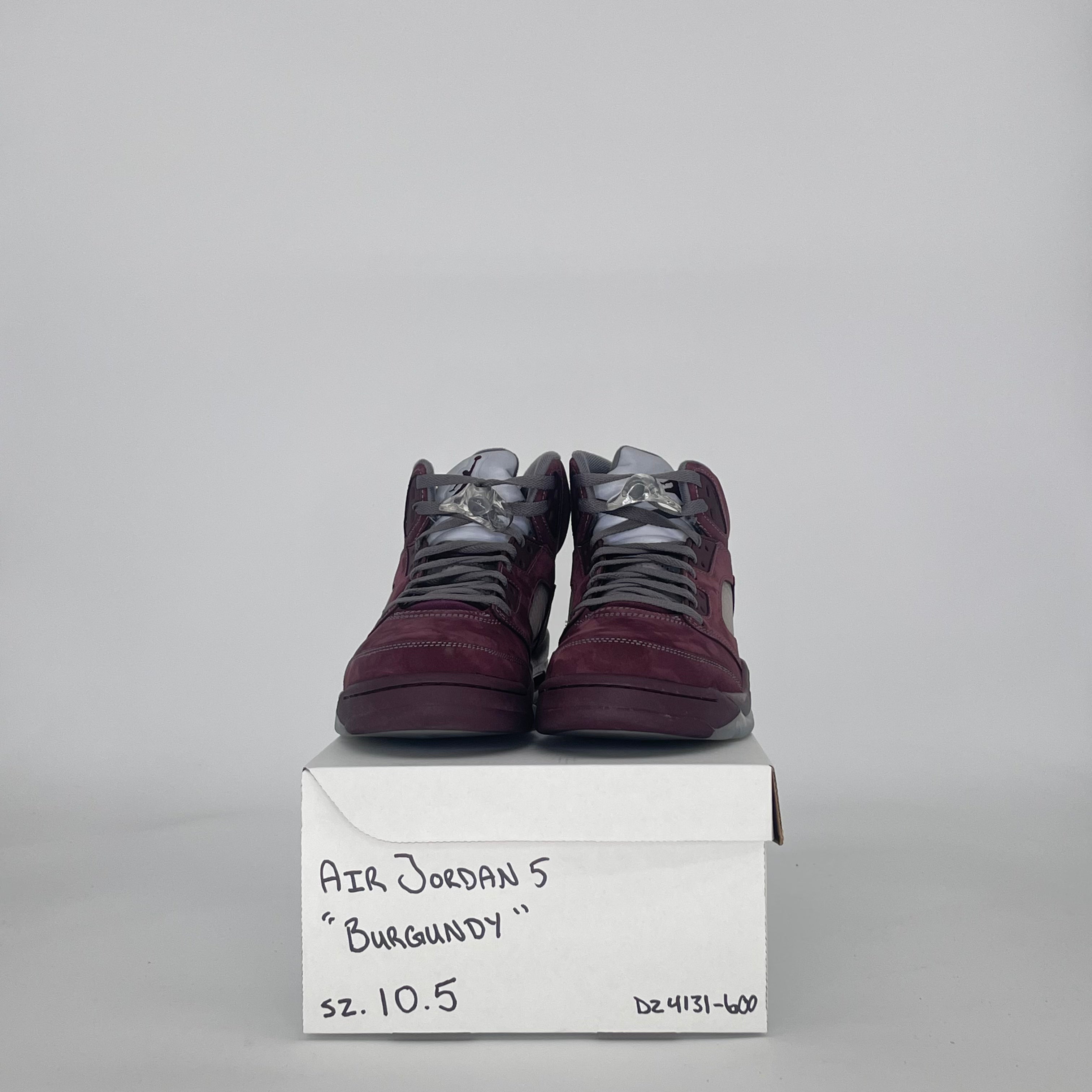 AIR JORDAN 5 BURGUNDY DZ4131-600 SIZE 10.5/12W