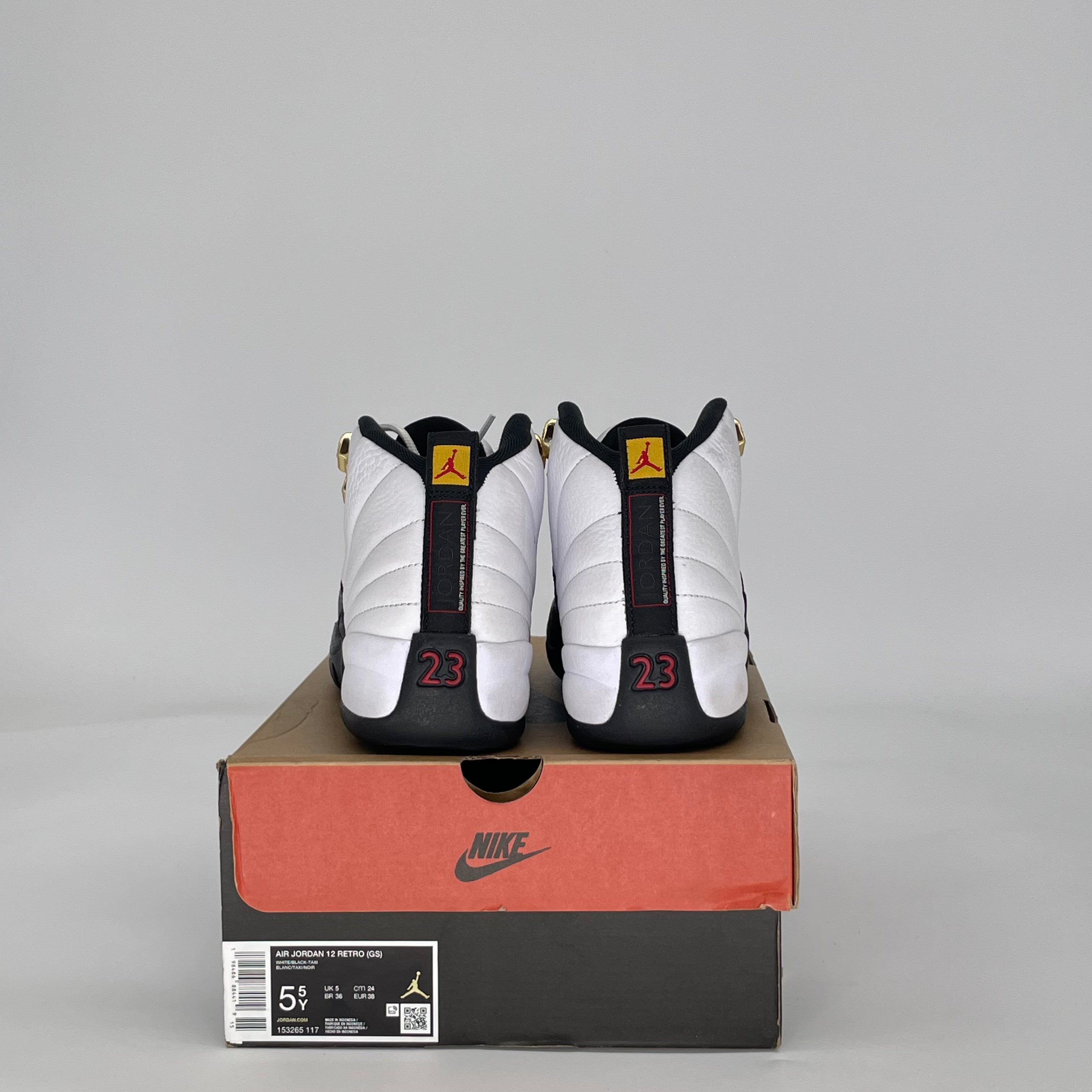AIR JORDAN 12 TAXI (2025) 153265-117 SIZE 5.5/7W