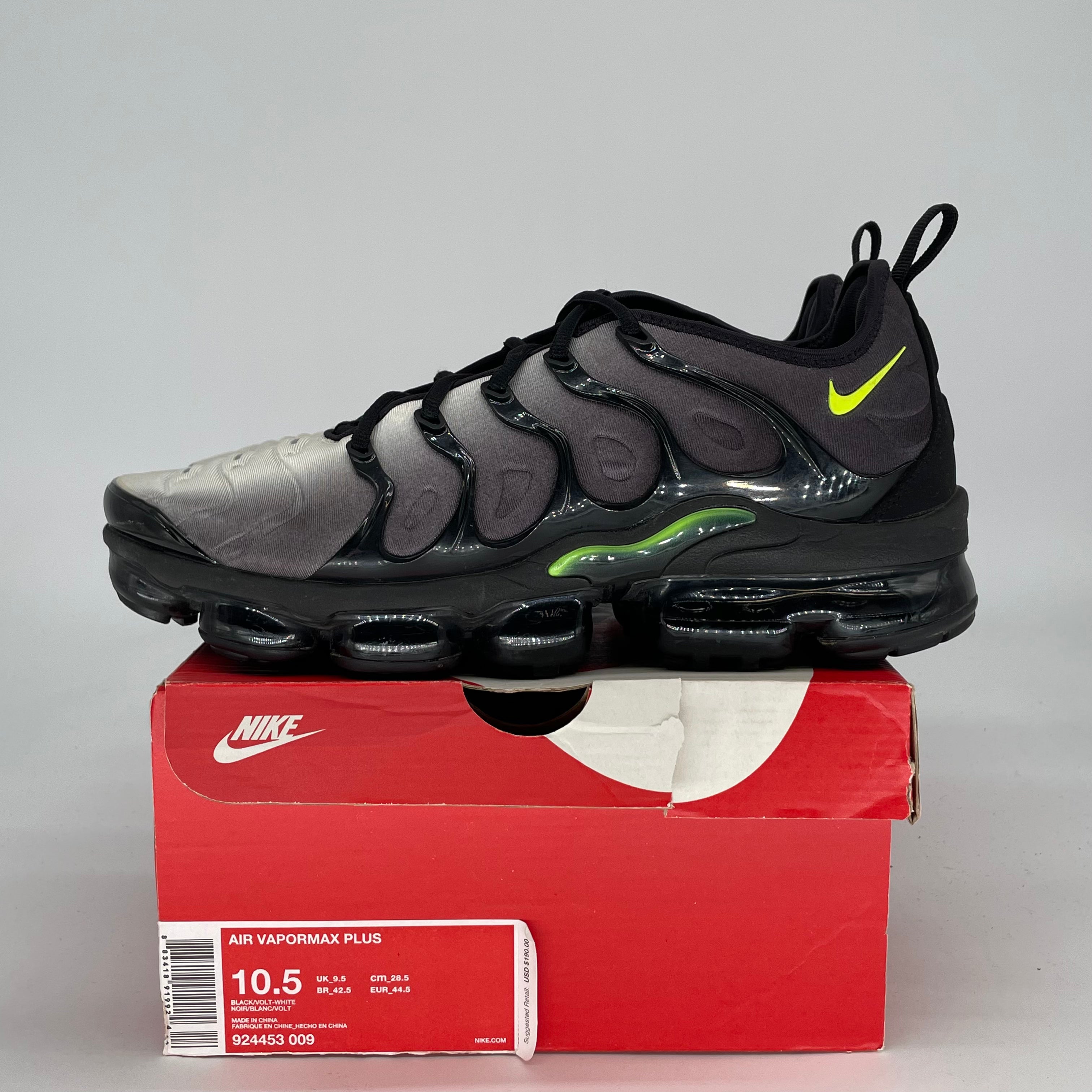 NIKE AIR VAPORMAX PLUS BLACK VOLT 924453-009 SIZE 10.5/12W