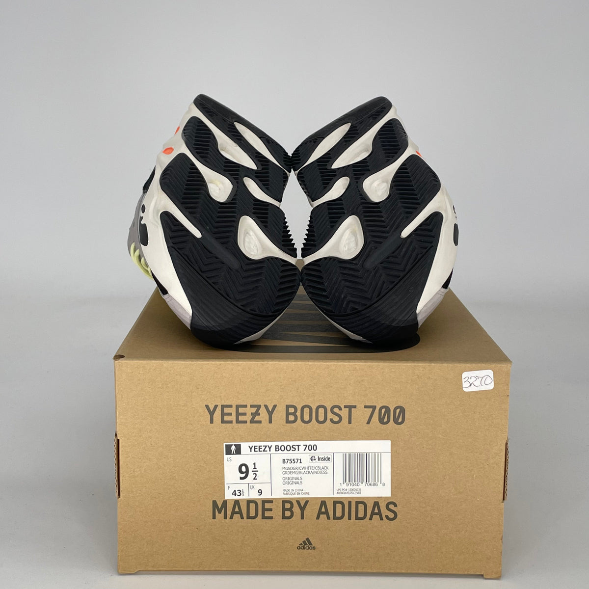 adidas Yeezy Boost 700 Wave Runner