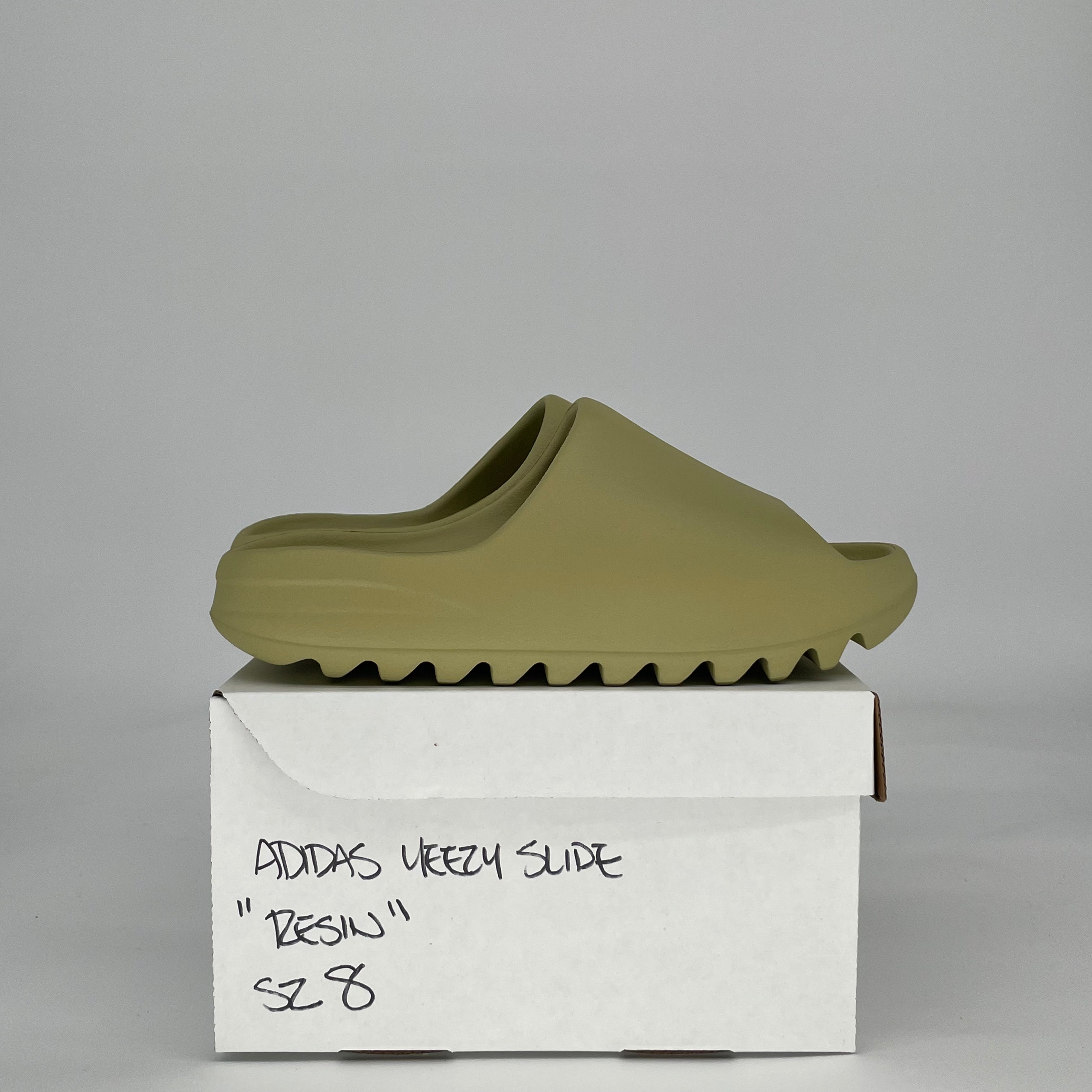 ADIDAS YEEZY SLIDE RESIN FZ5904 SIZE 8/9.5W