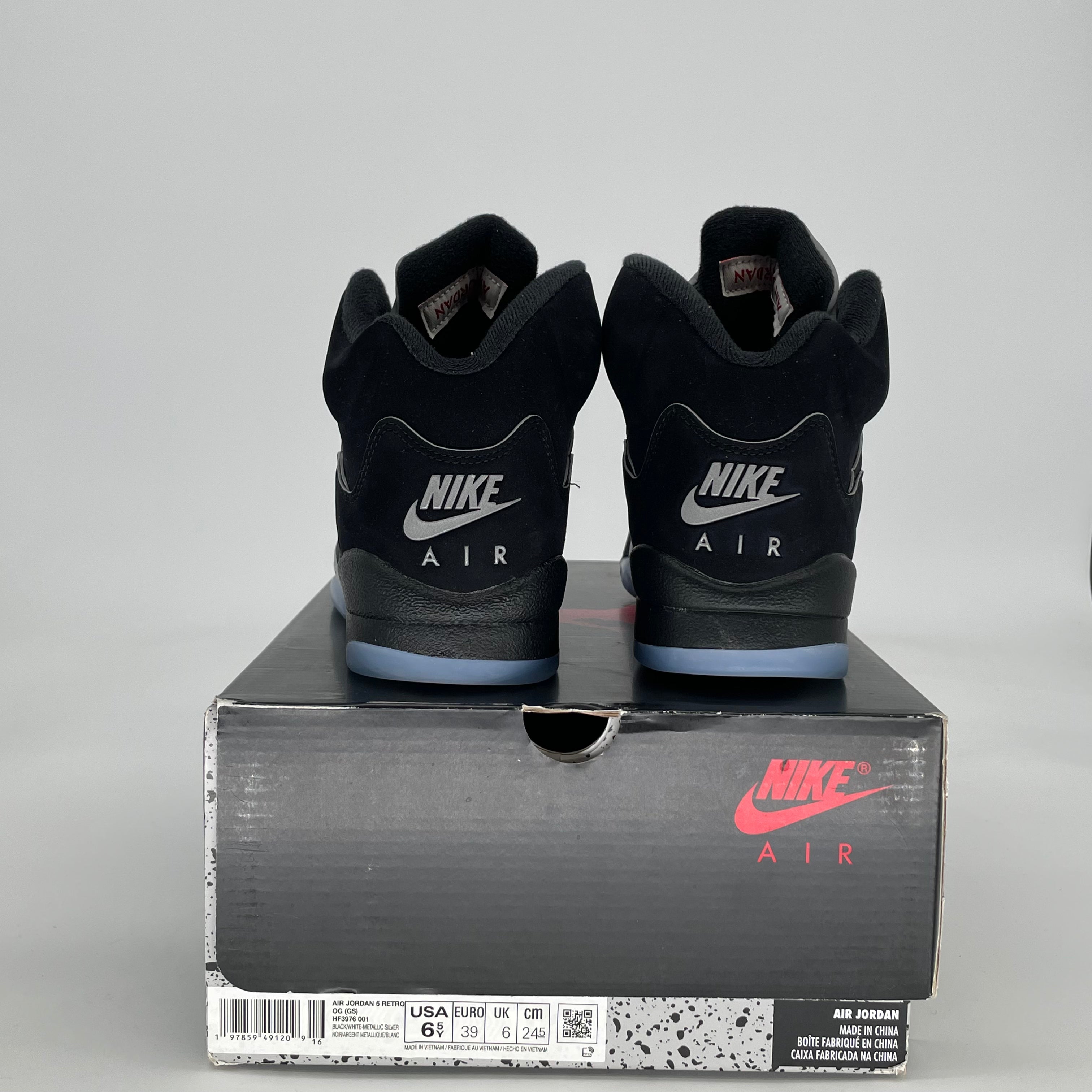 AIR JORDAN 5 BLACK METALLIC REIMAGINED HF3976-001 SIZE 6.5/8W