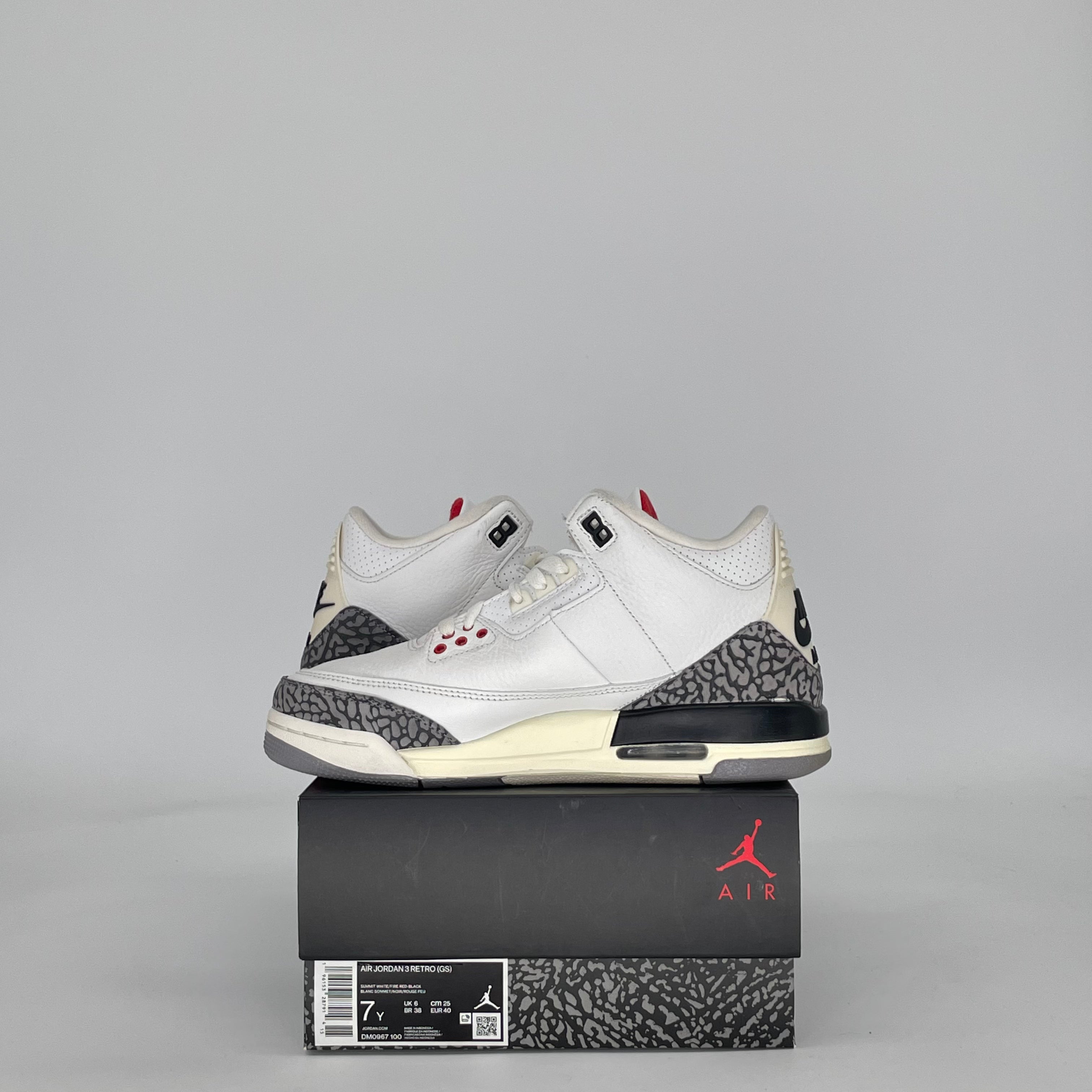 AIR JORDAN 3 WHITE CEMENT REIMAGINED DM0967-100 SIZE 7/8.5W GS