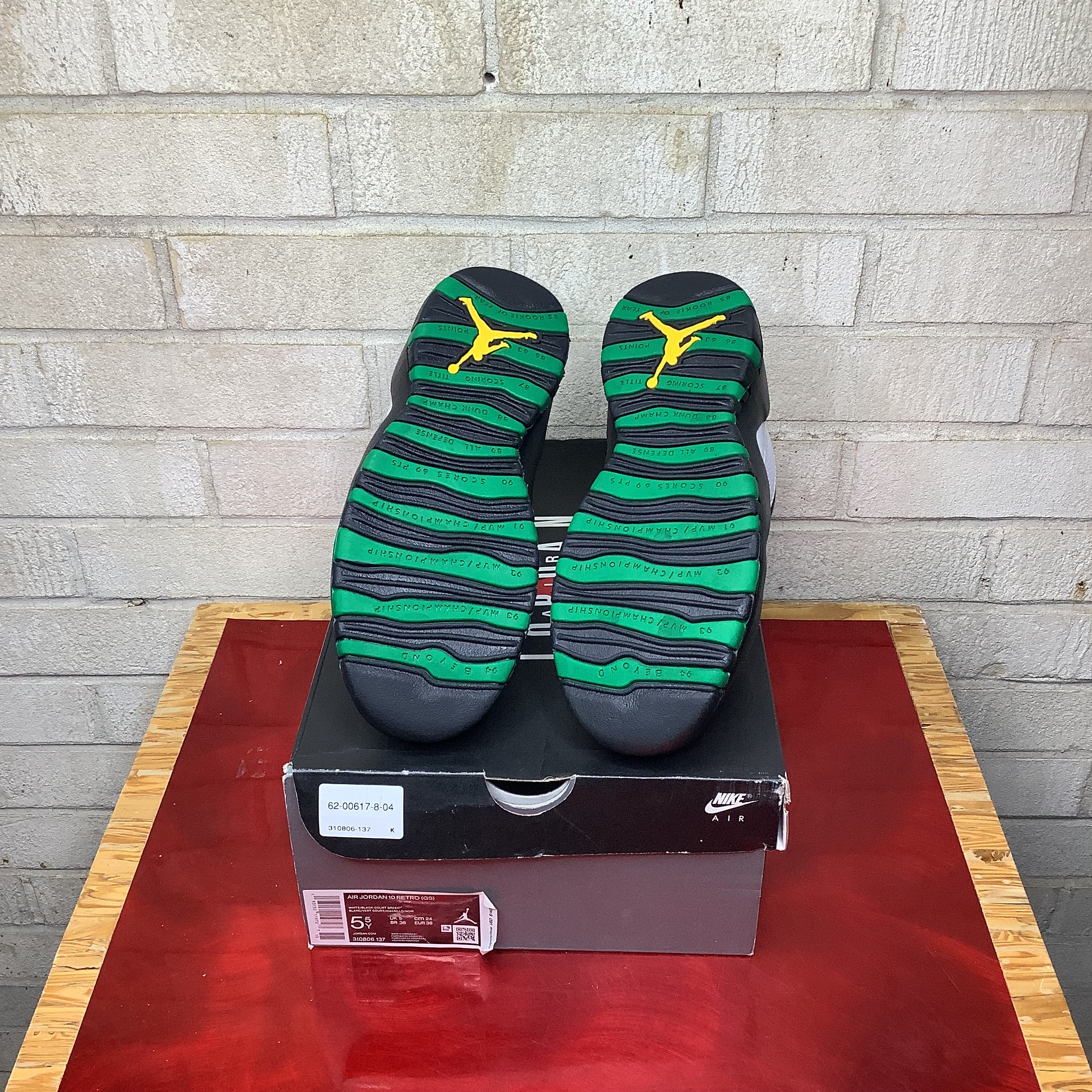 AIR JORDAN 10 SEATTLE SIZE 5.5/7W 310806-137