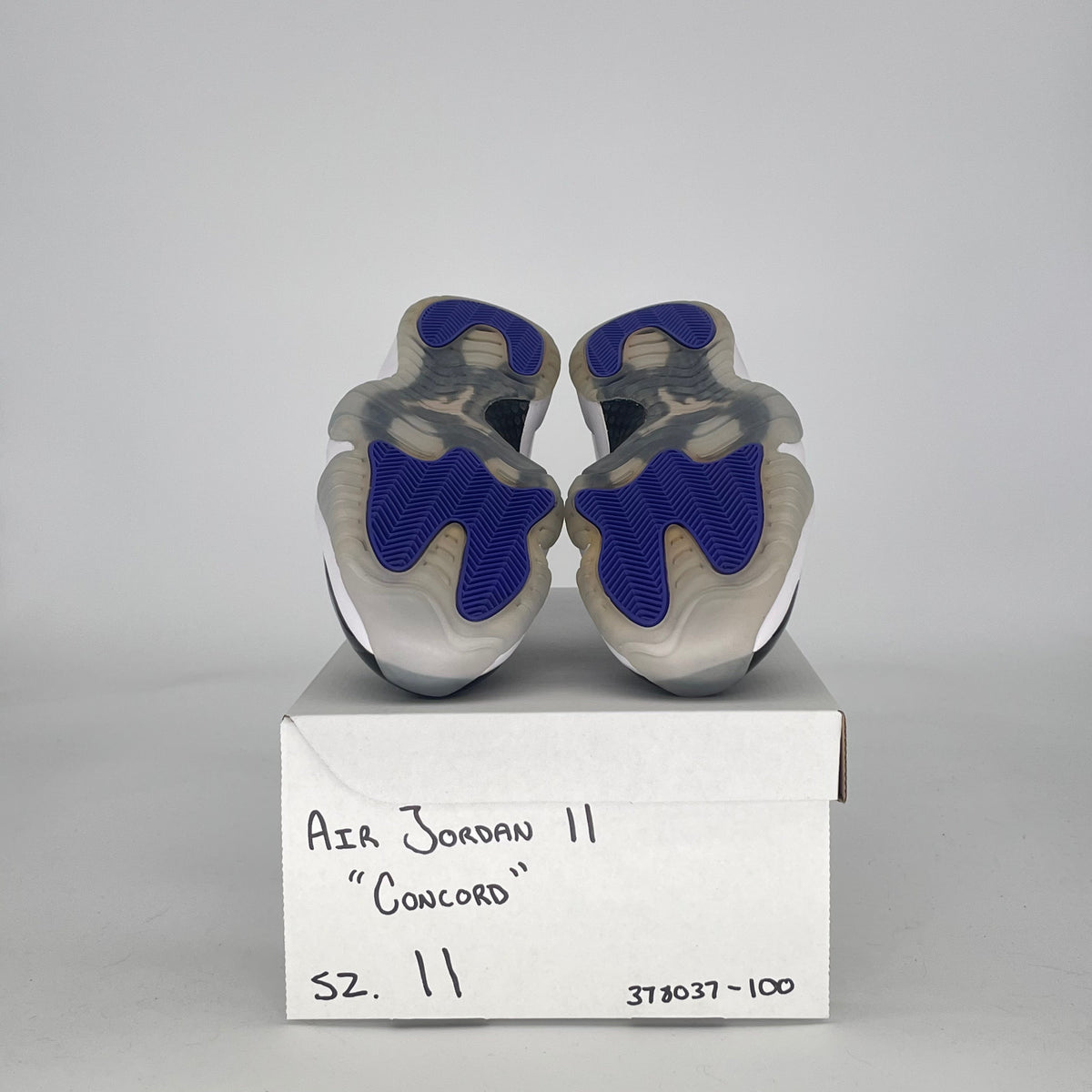 Jordan 11 Retro Concord (2018)