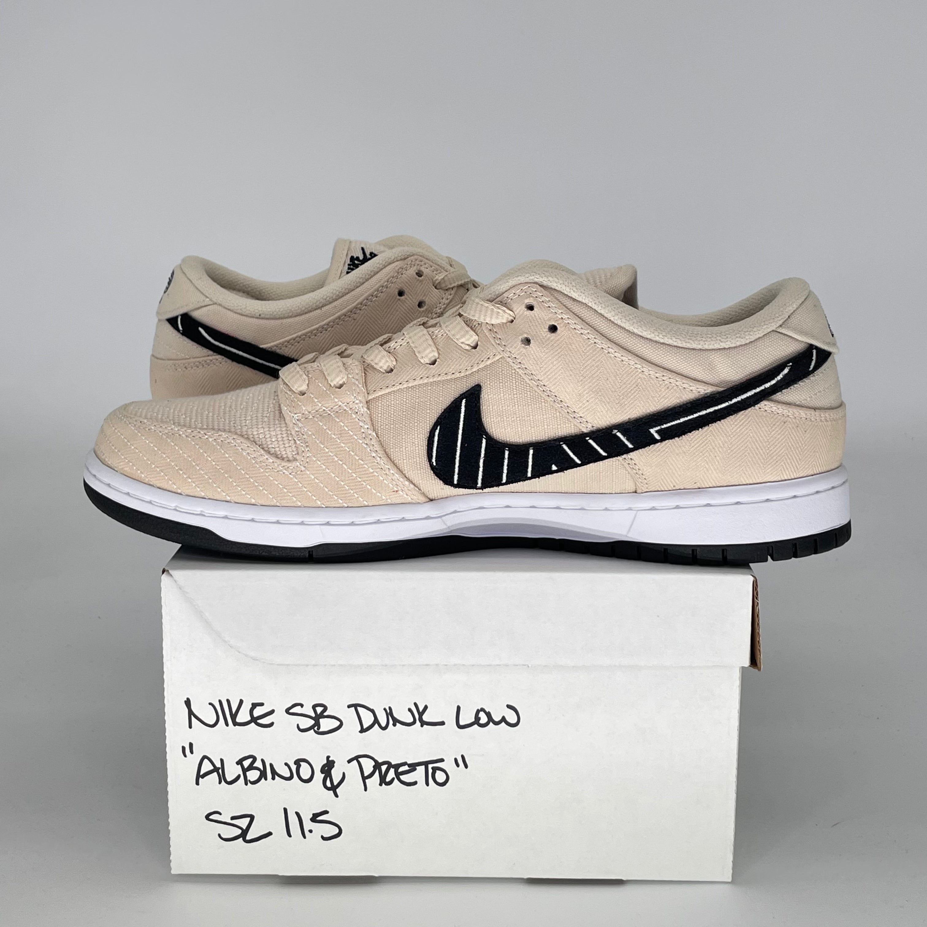 NIKE SB DUNK LOW ALBINO AND PRETO FD2627-200 SIZE 11.5/13W