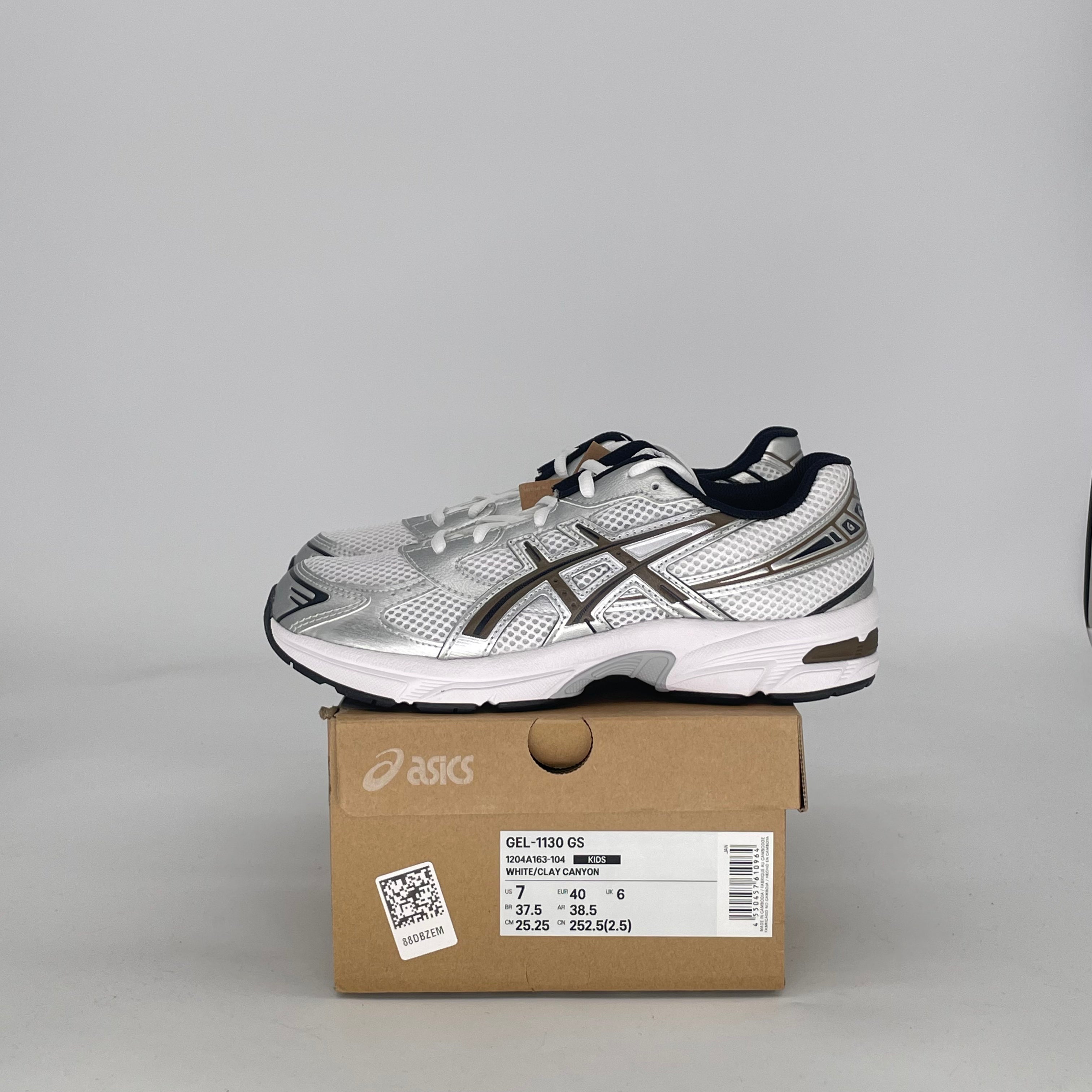 ASICS GEL-1130 WHITE CLAY CANYON 1204A163-104 SIZE 7/8.5W GS