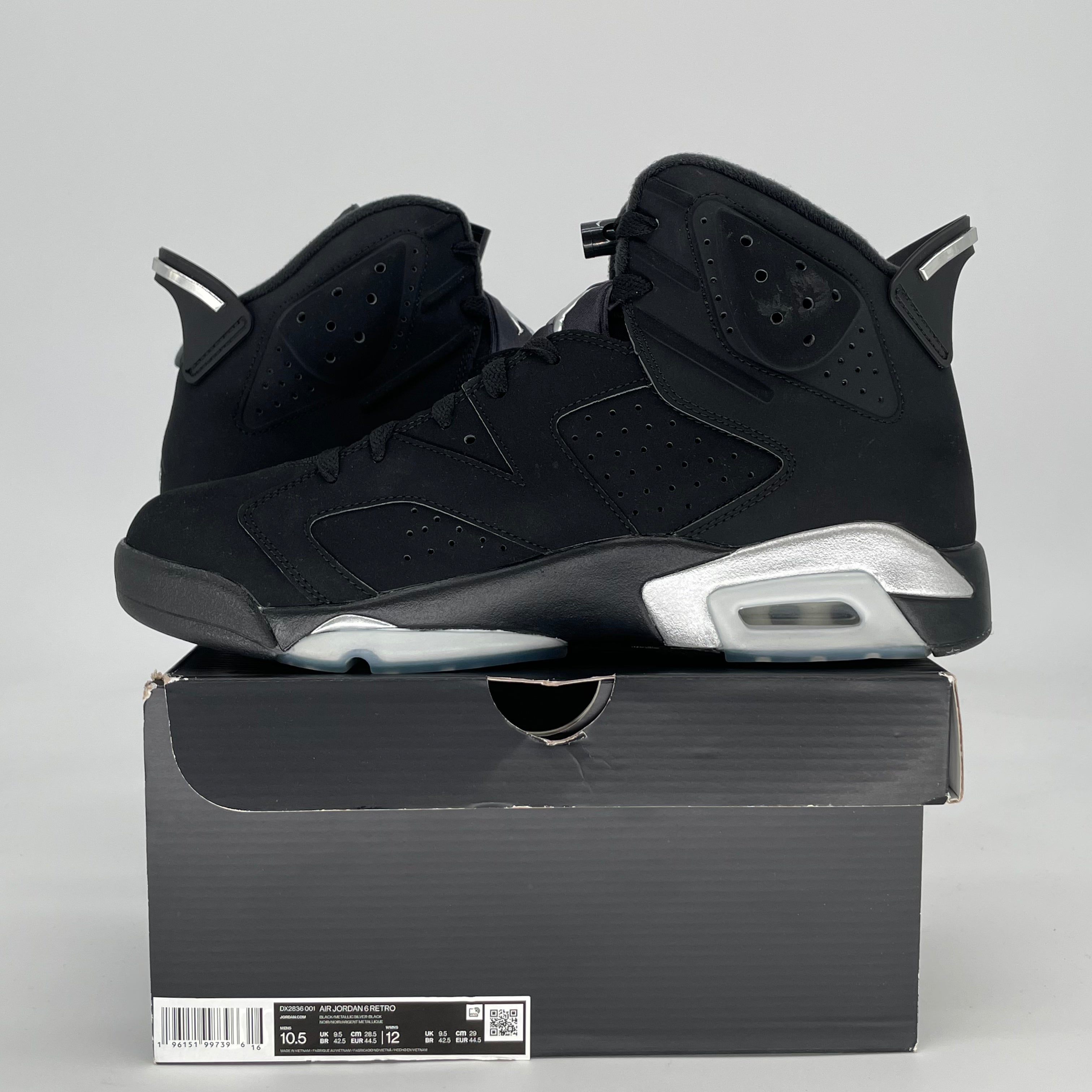 AIR JORDAN 6 CHROME DX2836-001 SIZE 10.5/12W
