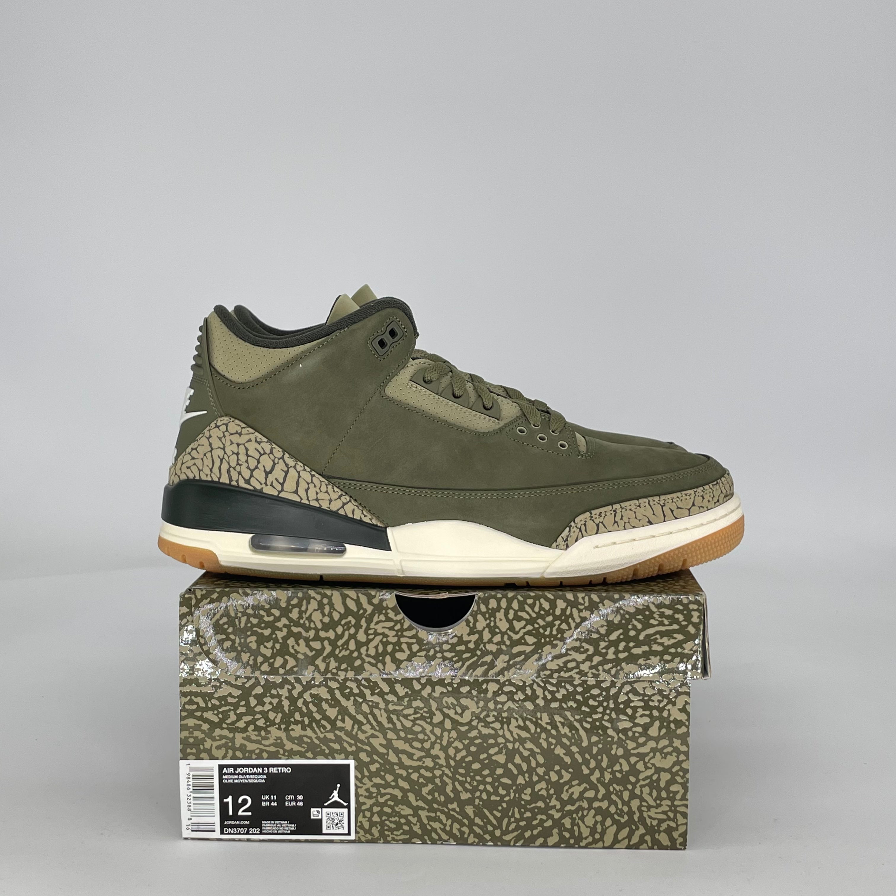 AIR JORDAN 3 FAMILY AFFAIR DN3707-202 SIZE 12/13.5W
