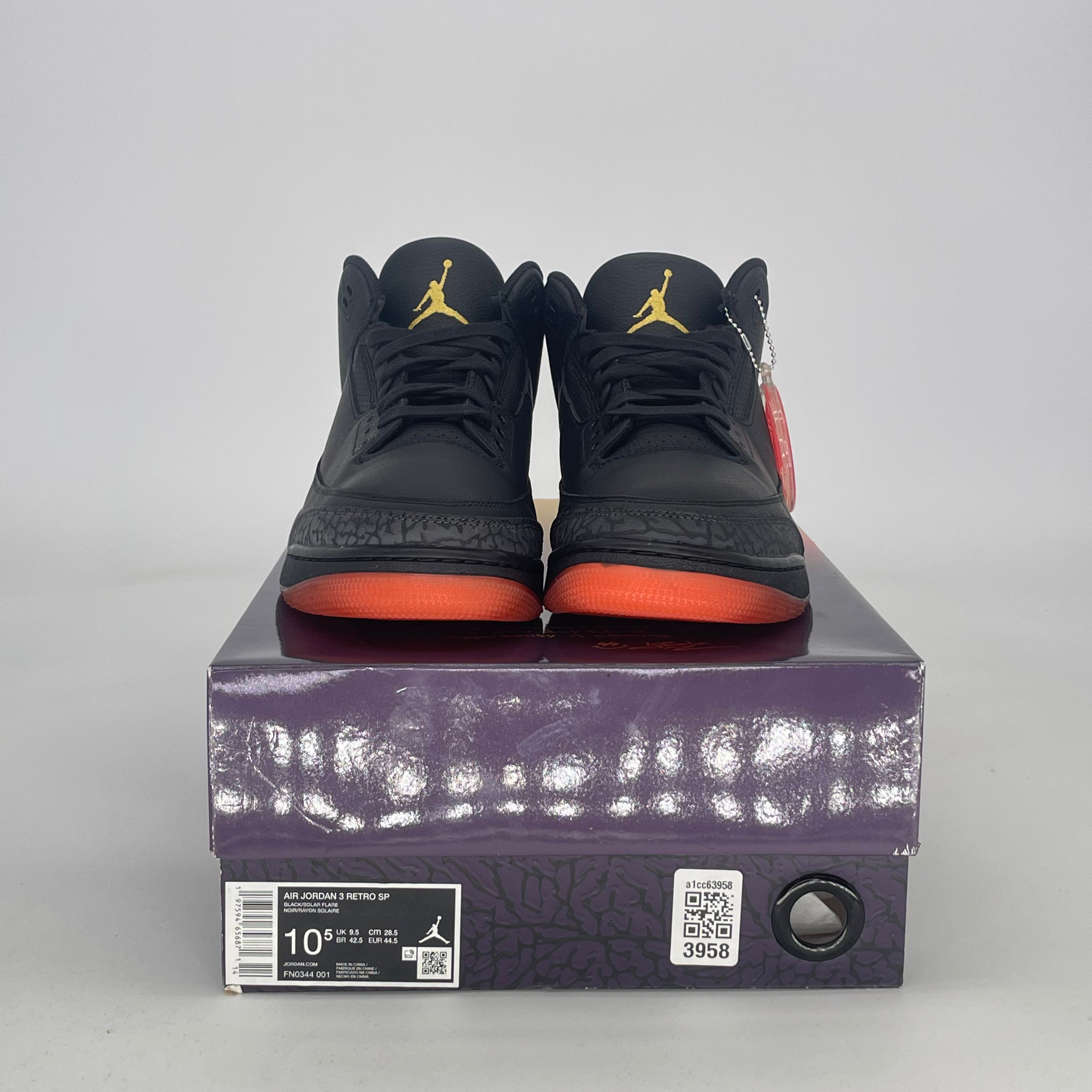 AIR JORDAN 3 J BALVIN RIO FN0344-001 SIZE 10.5/12W