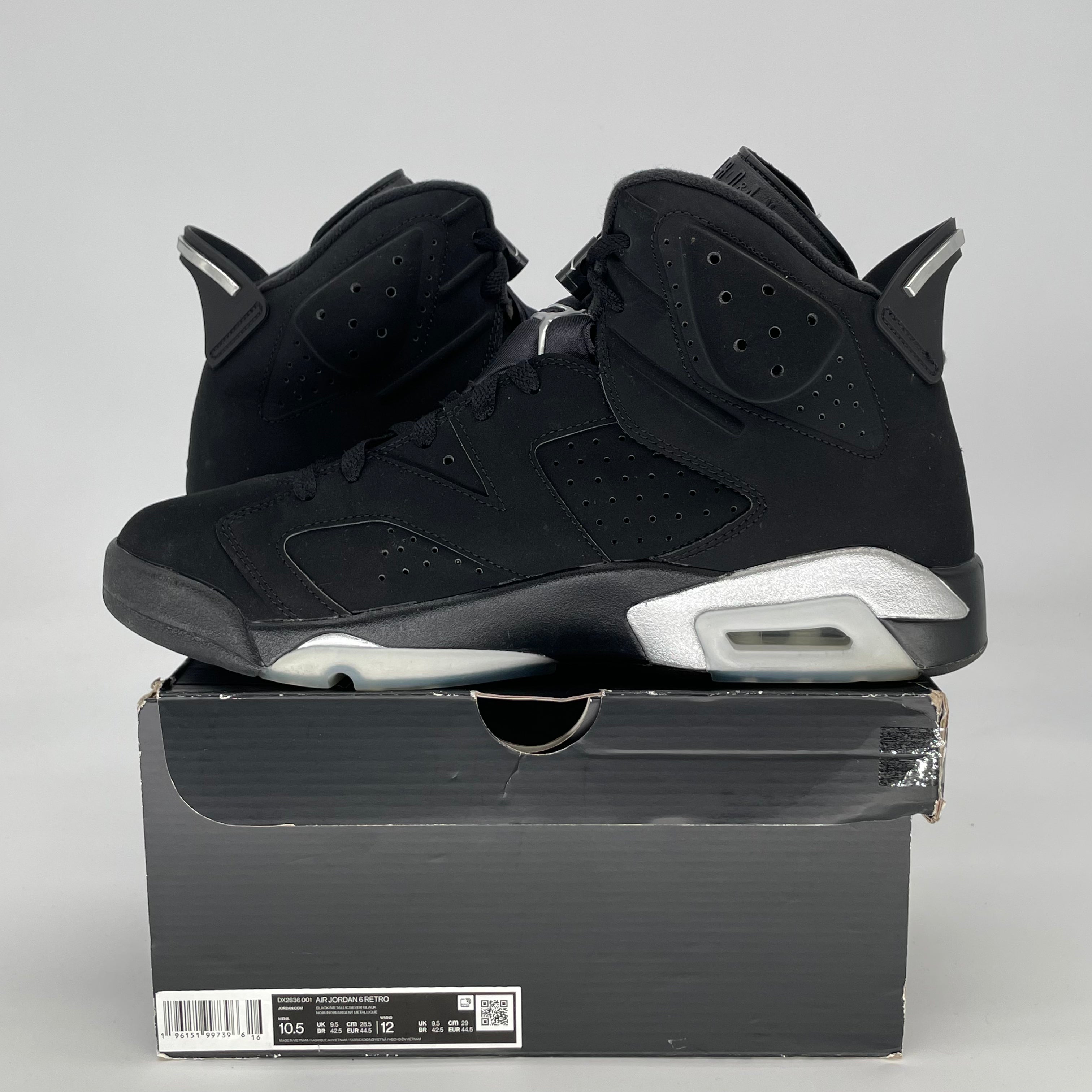 AIR JORDAN 6 CHROME DX2836-001 SIZE 10.5/12W