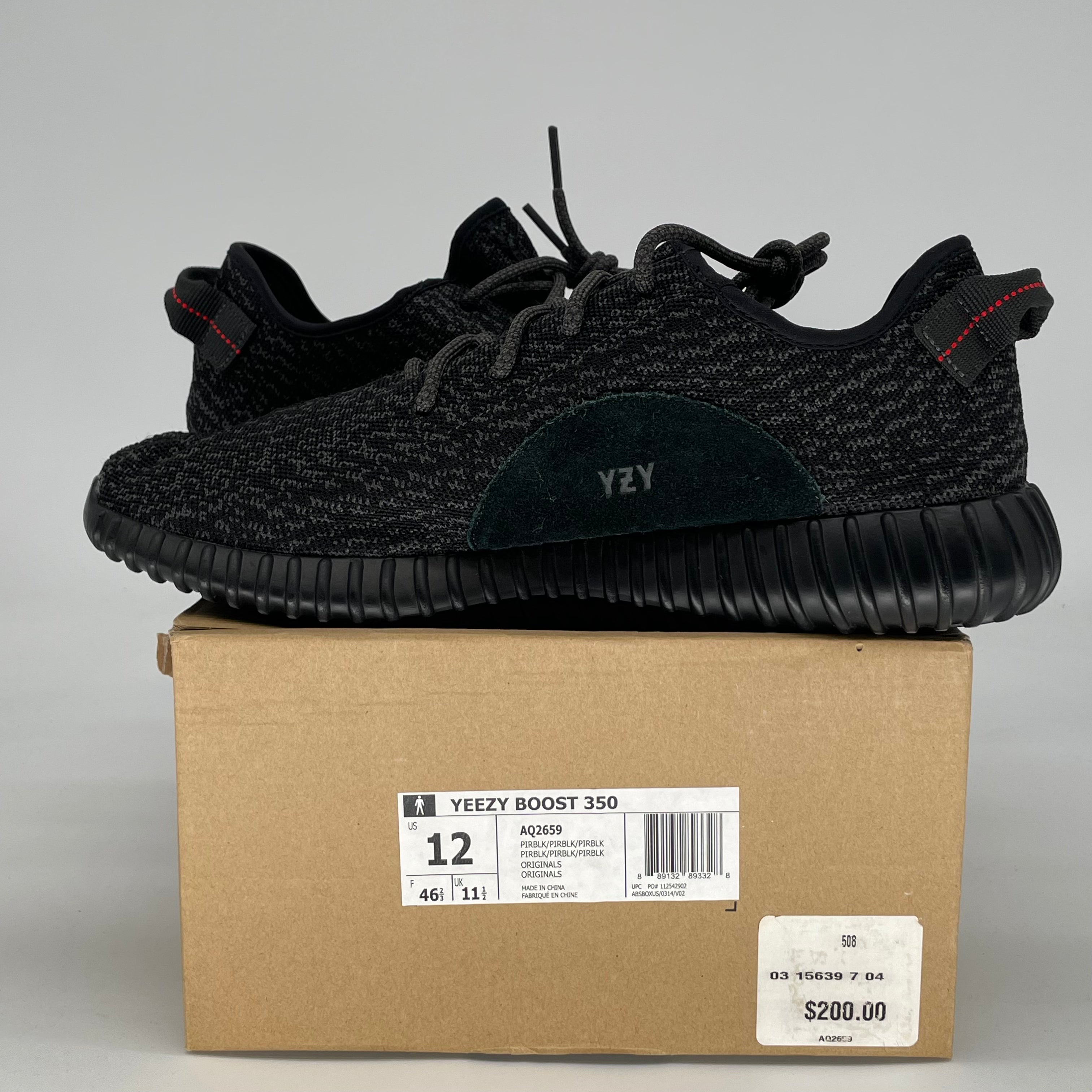 ADIDAS YEEZY 350 PIRATE BLACK (2015) AQ2659 SIZE 12/13.5W