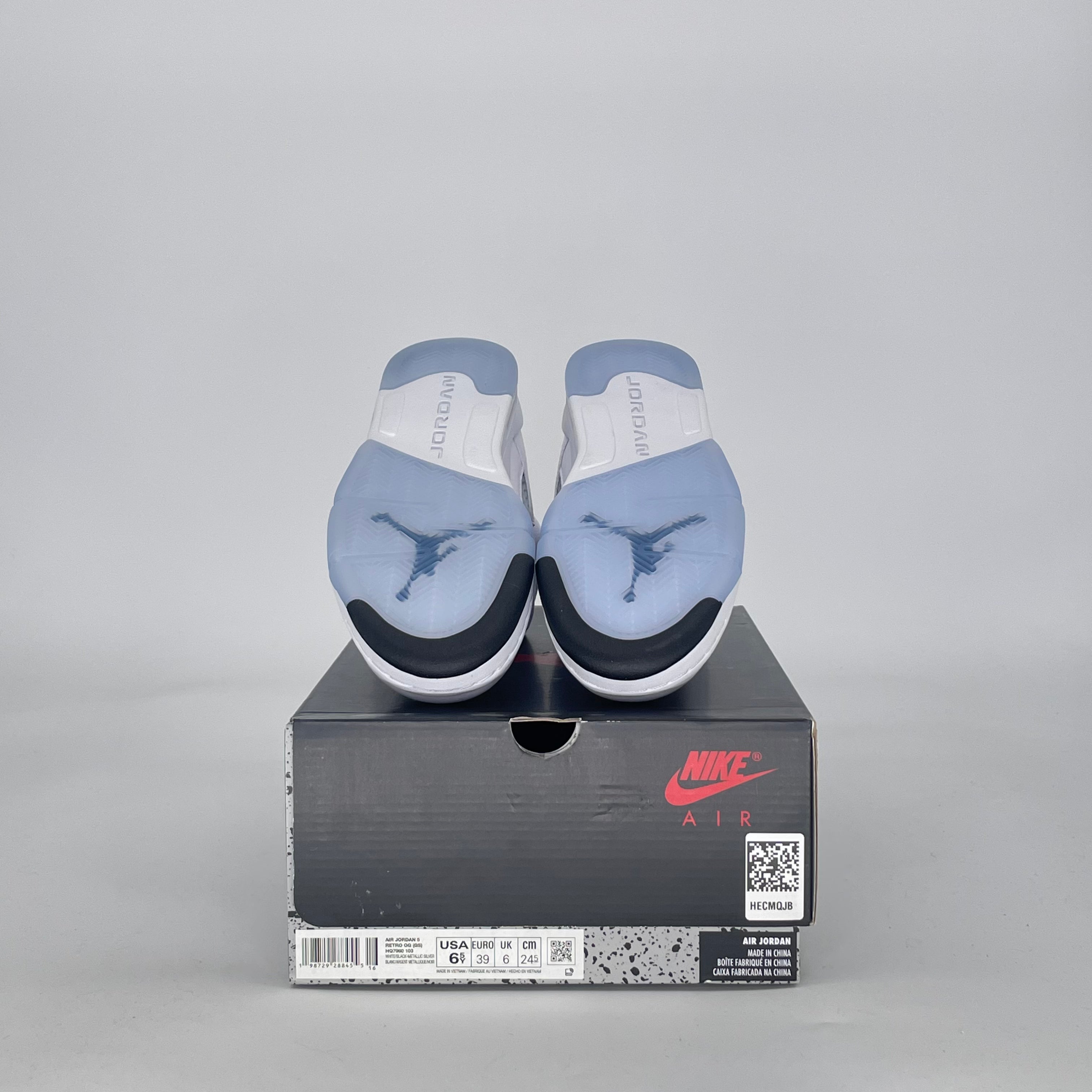 AIR JORDAN 5 WHITE METALLIC HQ7980-103 SIZE 6.5/8W GS