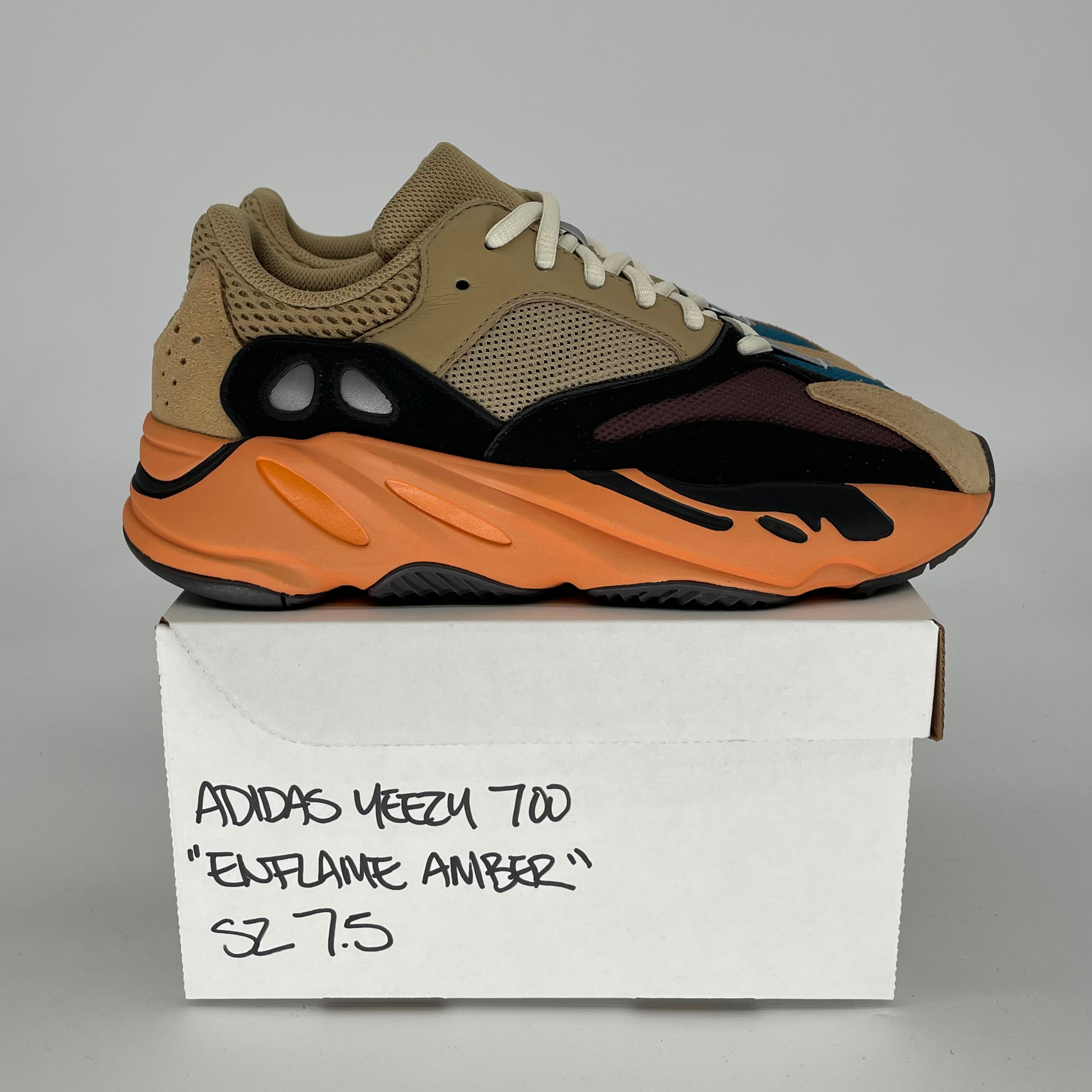 ADIDAS YEEZY 700 ENFLAME AMBER GW0297 SIZE 7.5/9W