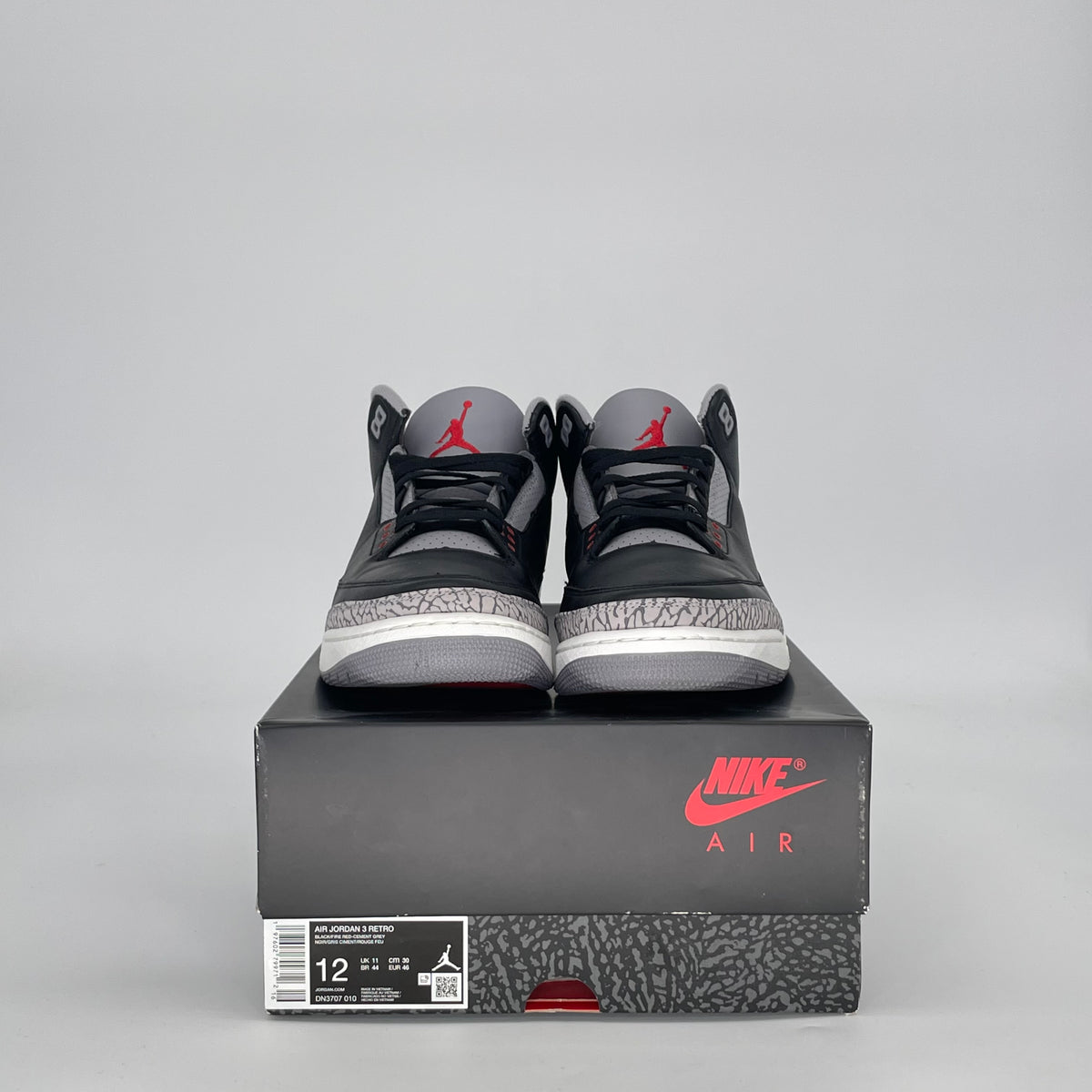 JORDAN 3 RETRO OG BLACK CEMENT (2024)