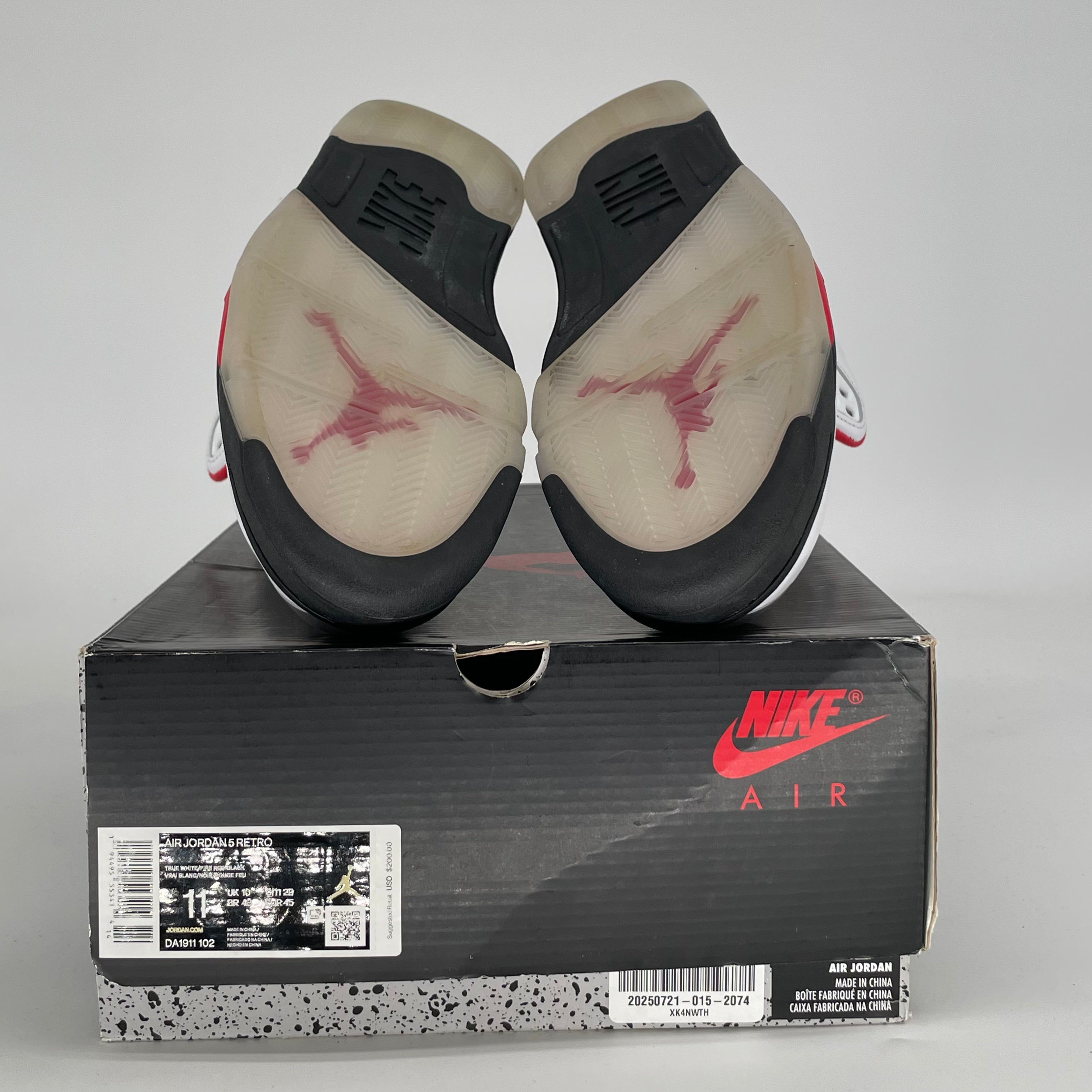 AIR JORDAN 5 FIRE RED SILVER TONGUE DA1911-102 SIZE 11/12.5W