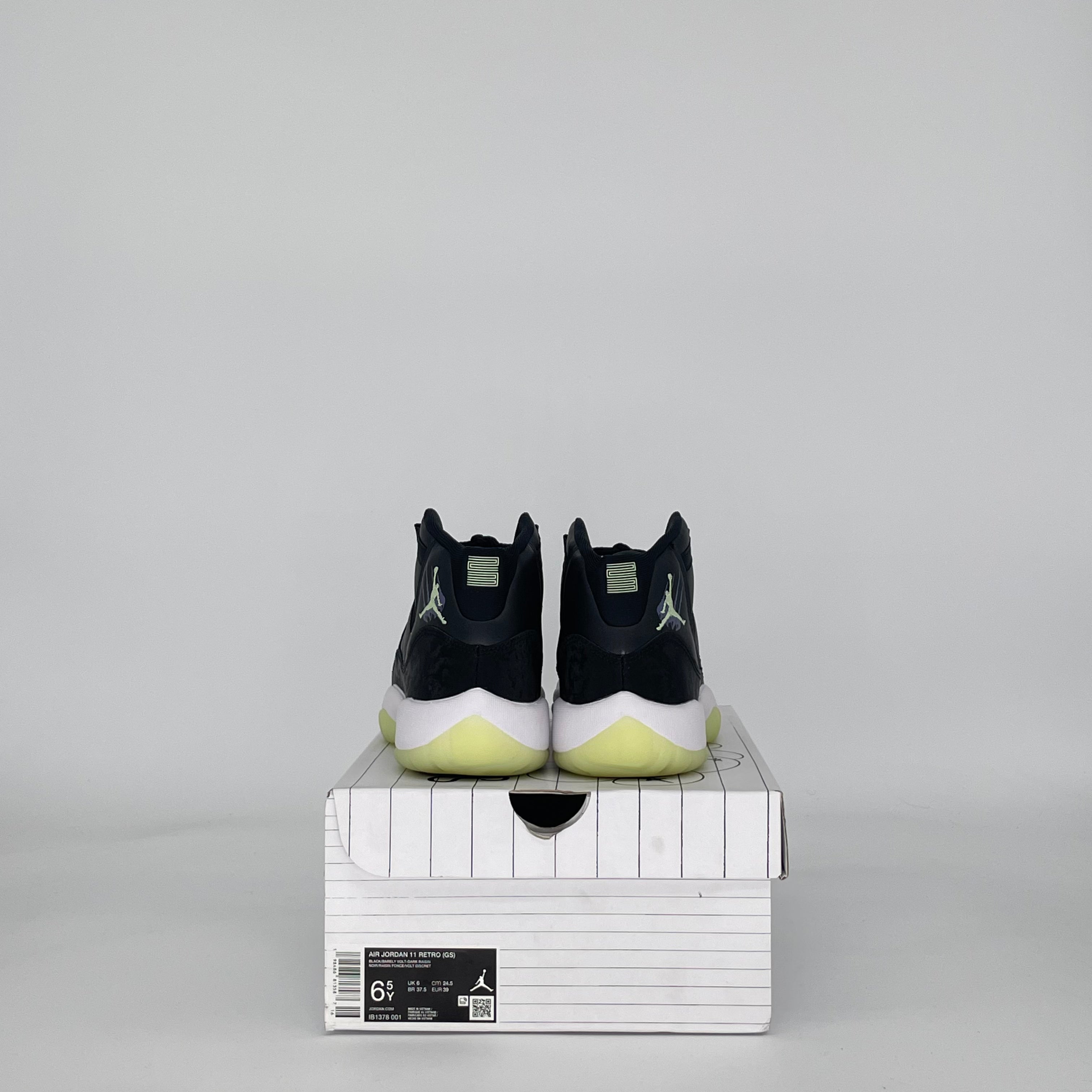 AIR JORDAN 11 BLACK BARELY VOLT IB1378-001 SIZE 6.5/8W GS