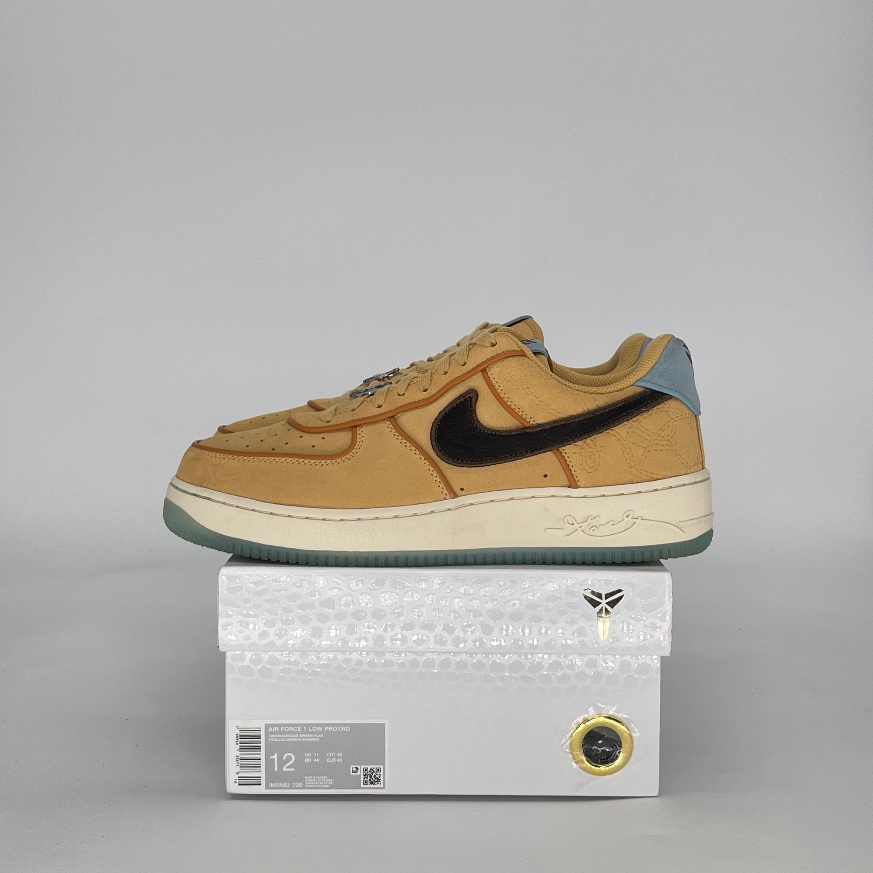NIKE AIR FORCE 1 LOW PROTRO KOBE BRYANT SIEMPRE HERMANOS IM0582-700 SIZE 12/13.5W