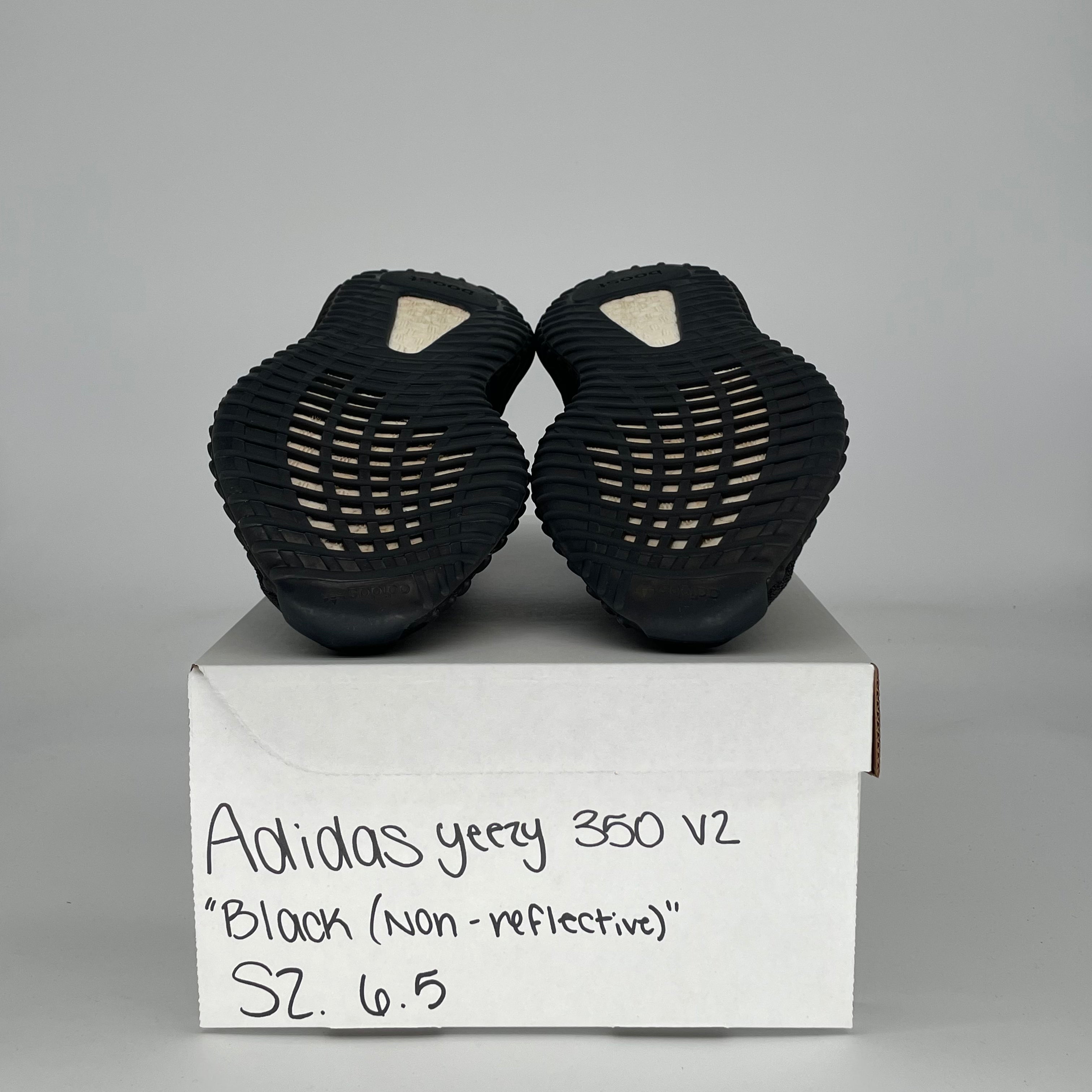 ADIDAS YEEZY 350 V2 BLACK (NON-REFLECTIVE) FU9006 SIZE 6.5/8W