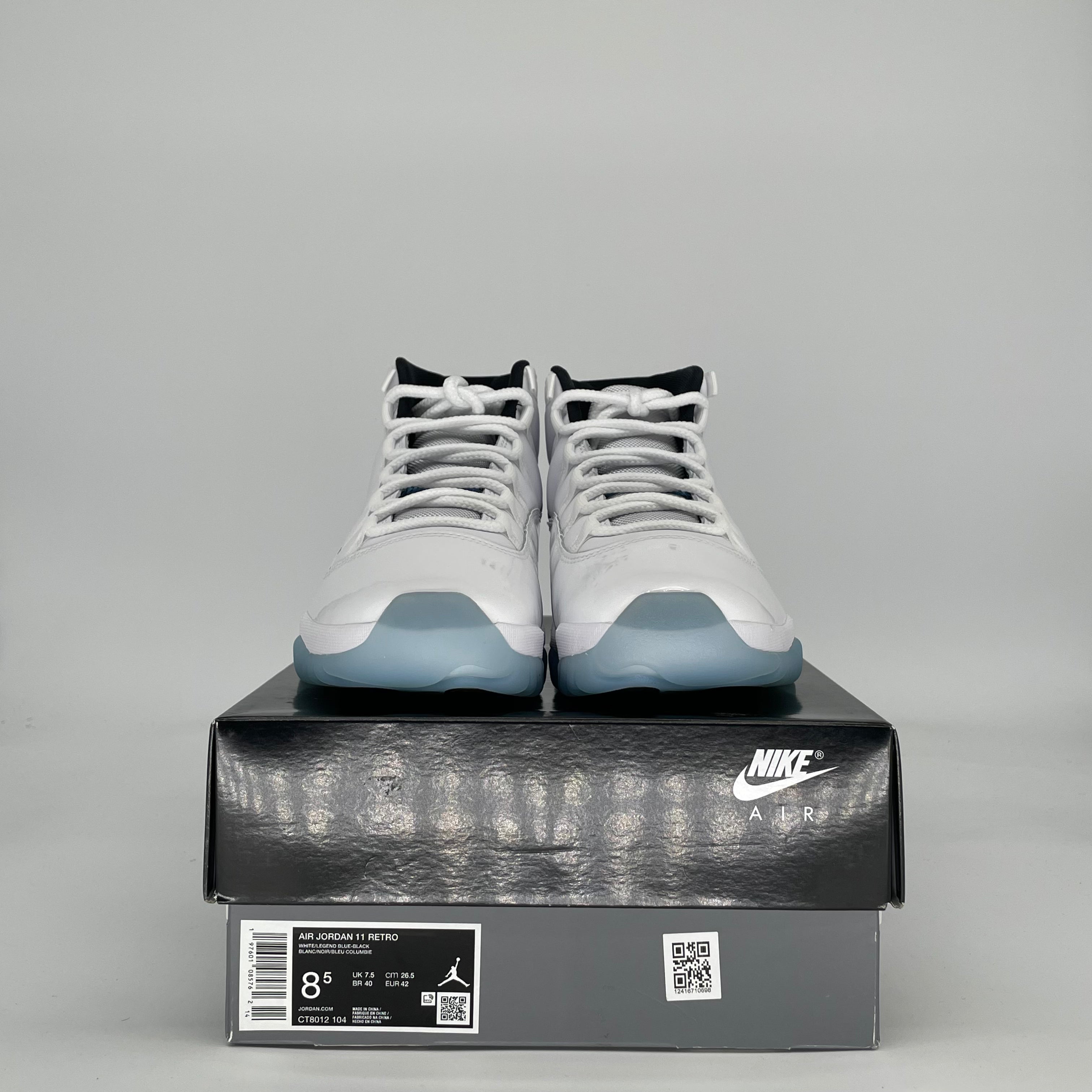 AIR JORDAN 11 LEGEND BLUE CT8012-104 SIZE 8.5/10W