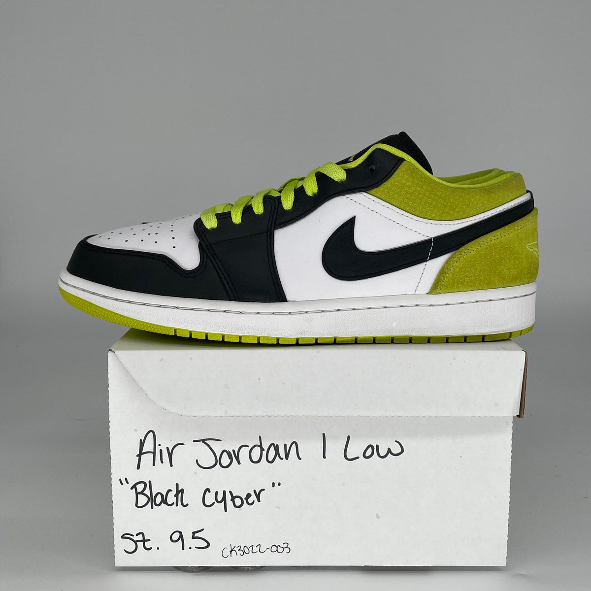 Jordan 1 Low Black Cyber