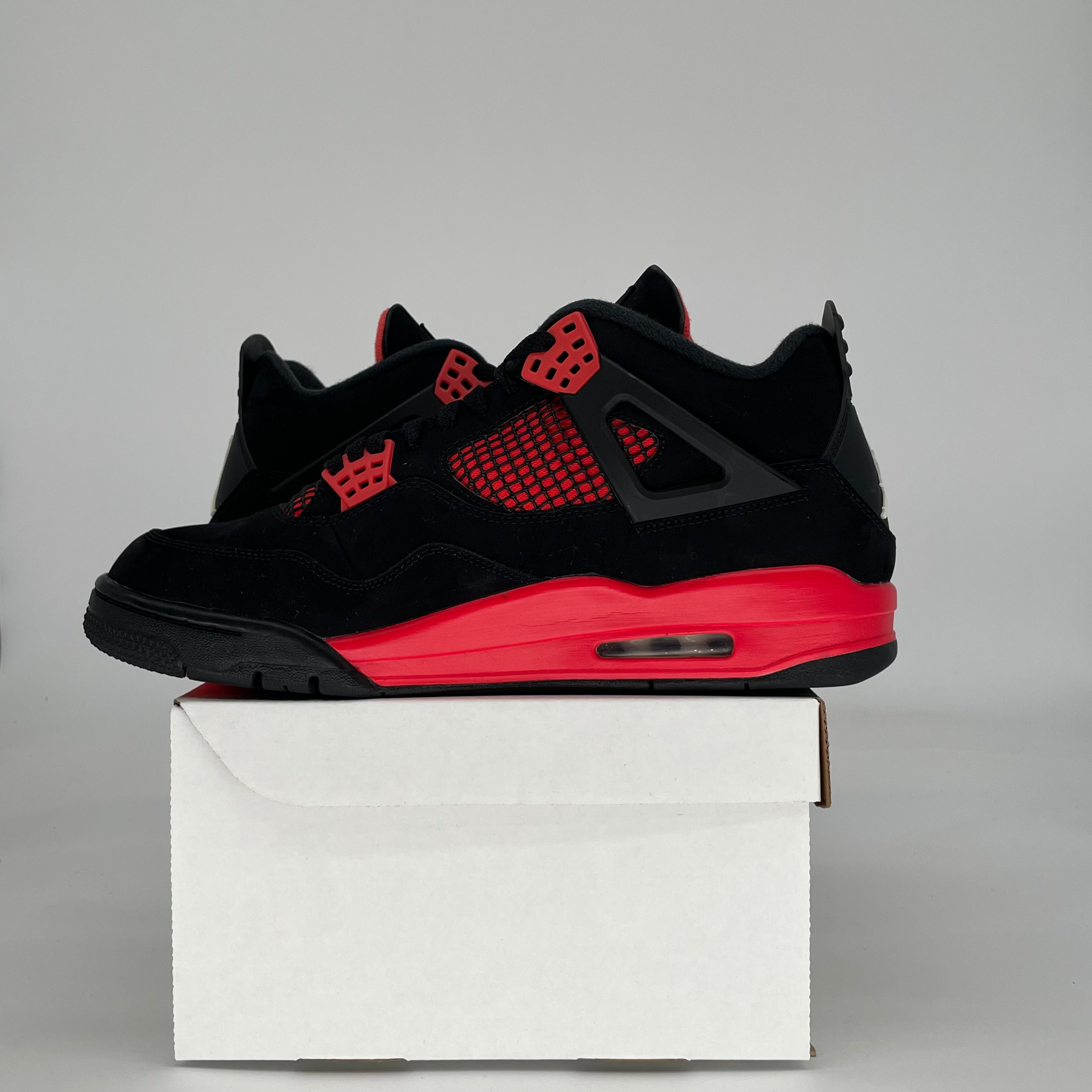 AIR JORDAN 4 RED THUNDER CT8527-016 SIZE 10.5/12W
