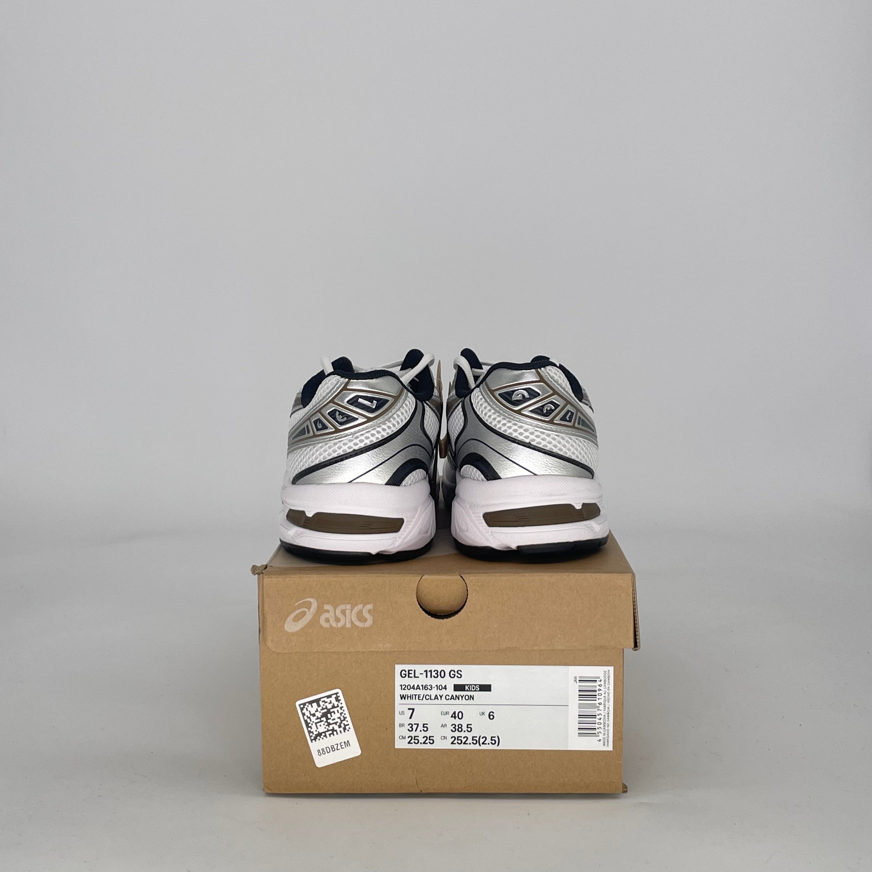 ASICS GEL-1130 WHITE CLAY CANYON 1204A163-104 SIZE 7/8.5W GS