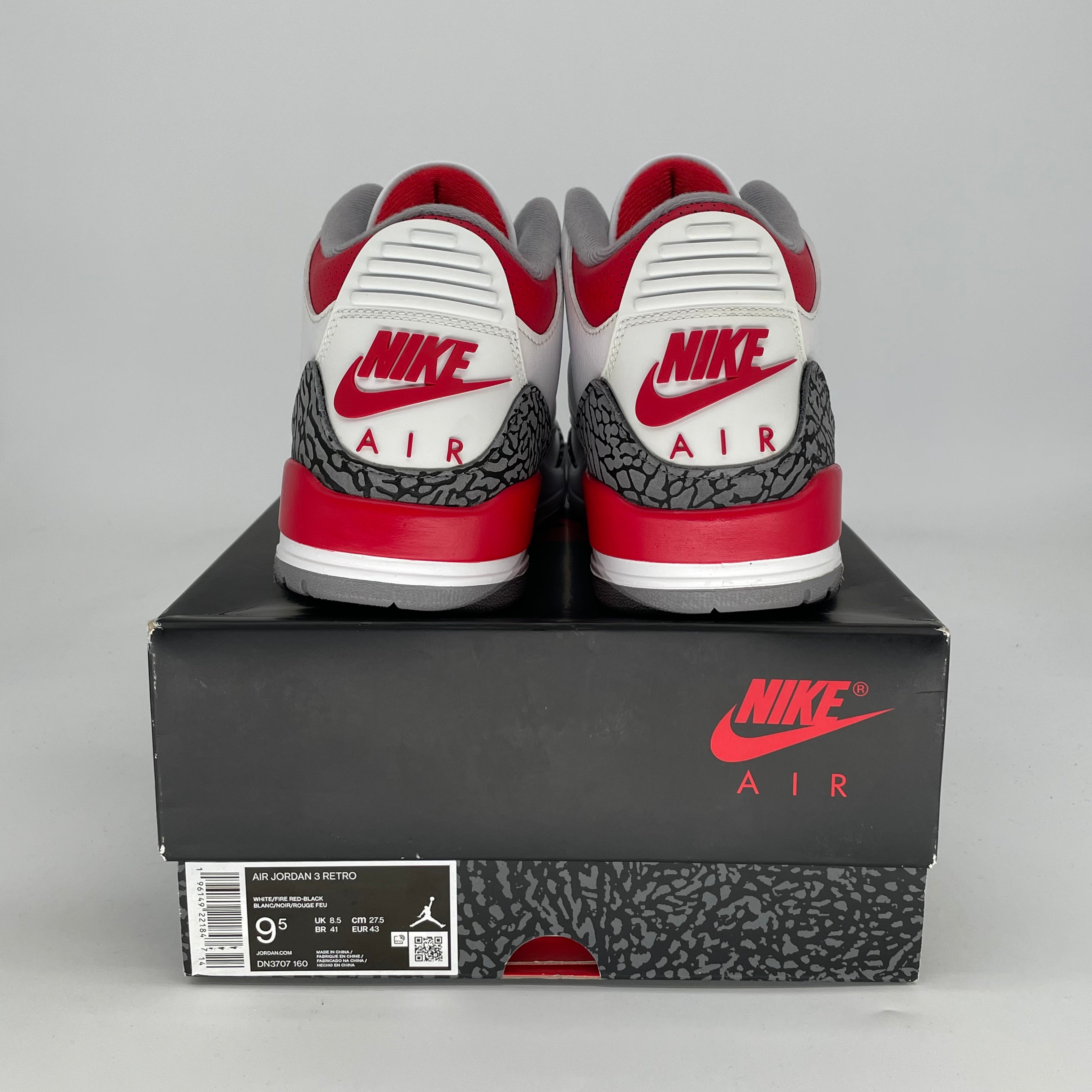 AIR JORDAN 3 FIRE RED DN3707-160 SIZE 9.5/11W