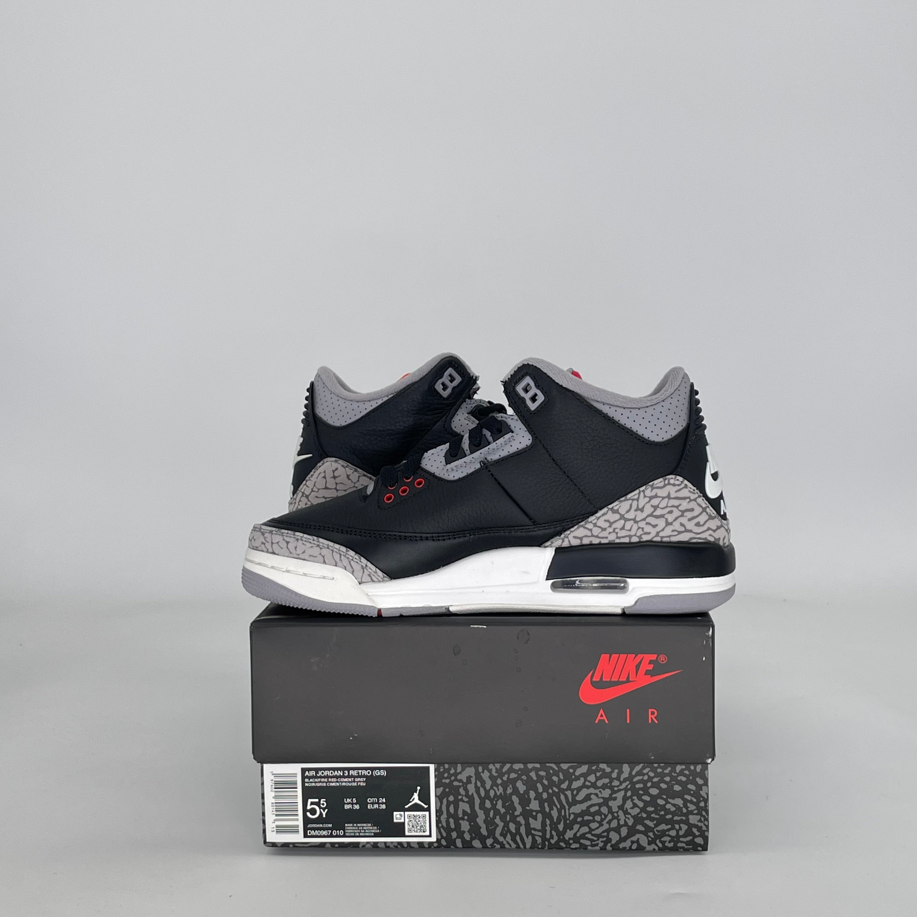 AIR JORDAN 3 BLACK CEMENT (2024) DM0967-010 SIZE 5.5/7W GS