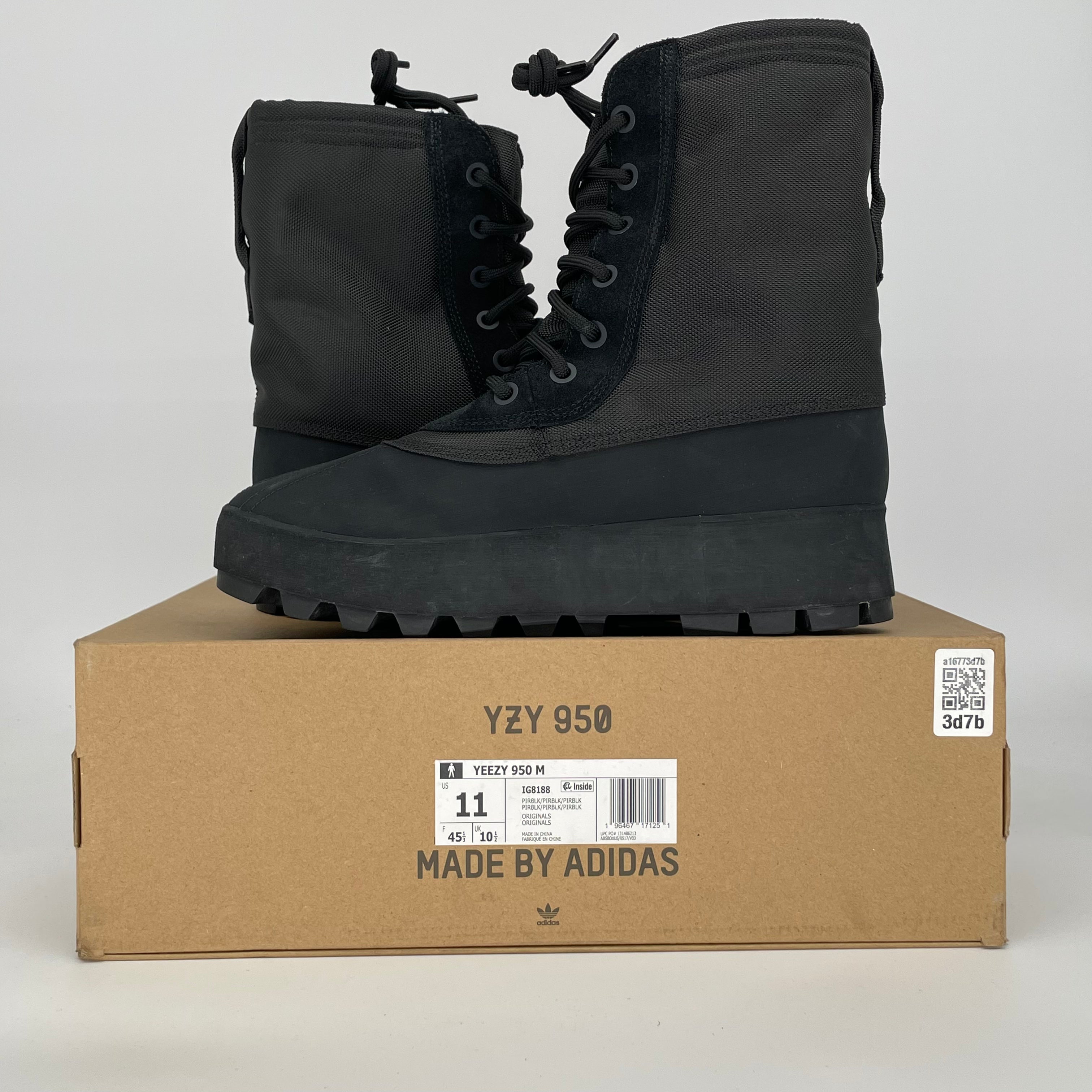 ADIDAS YEEZY 950 PIRATE BLACK IG8188 SIZE 11/12.5W