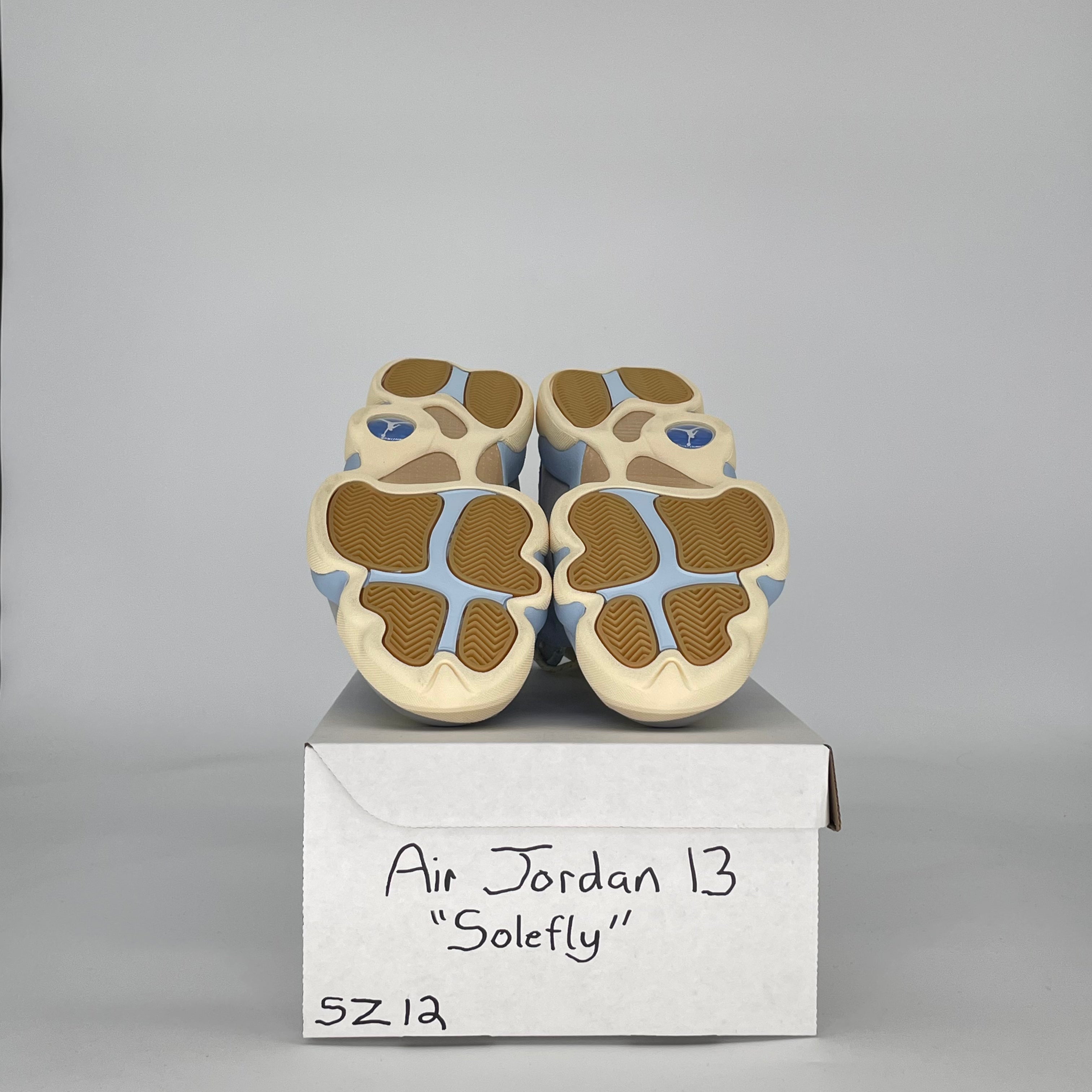AIR JORDAN 13 SOLEFLY DX5763-100 SIZE 12/13.5W