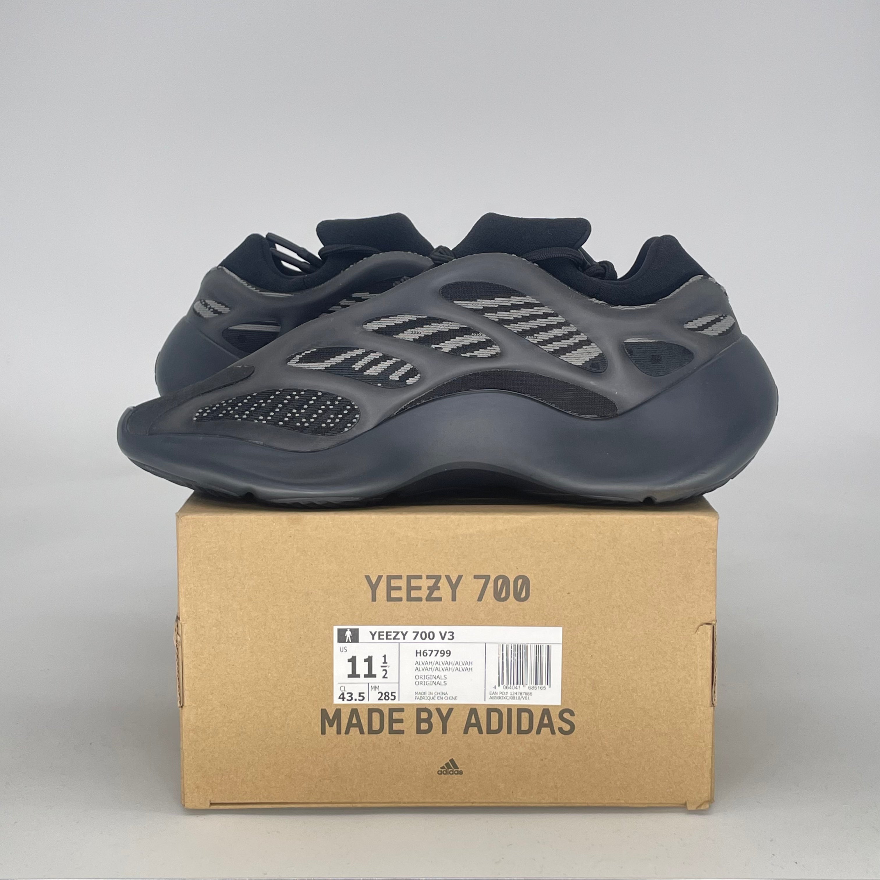 ADIDAS YEEZY 700 V3 ALVAH H67799 SIZE 11.5/13W