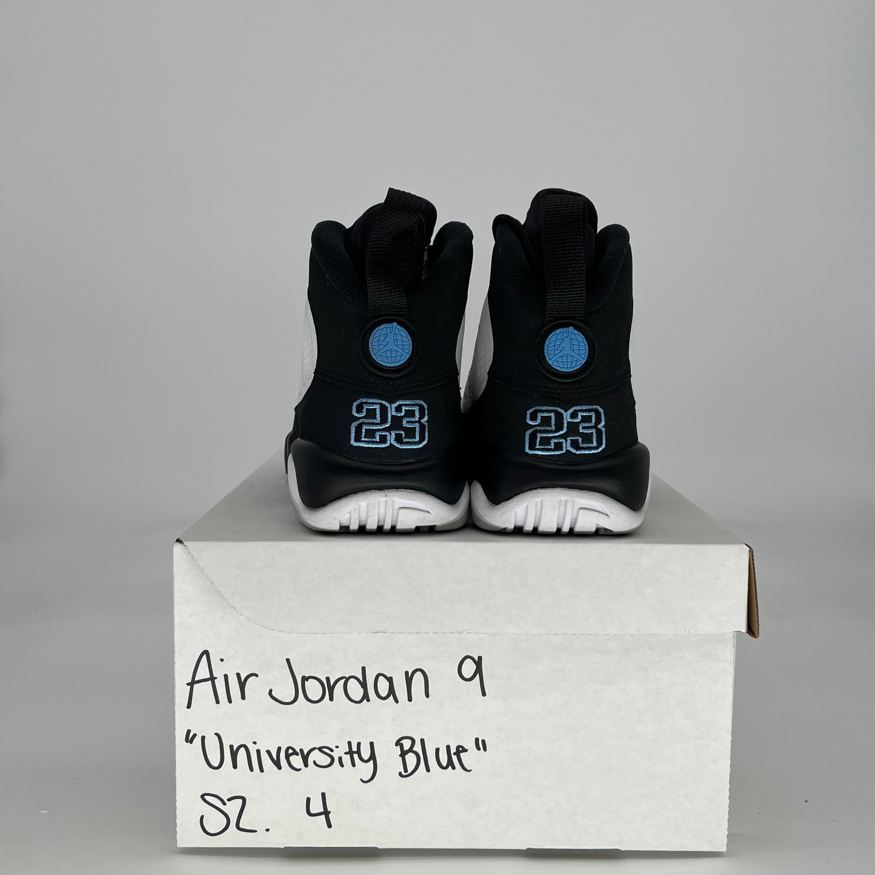 AIR JORDAN 9 UNIVERSITY BLUE 302359-140 SIZE 4/5.5W