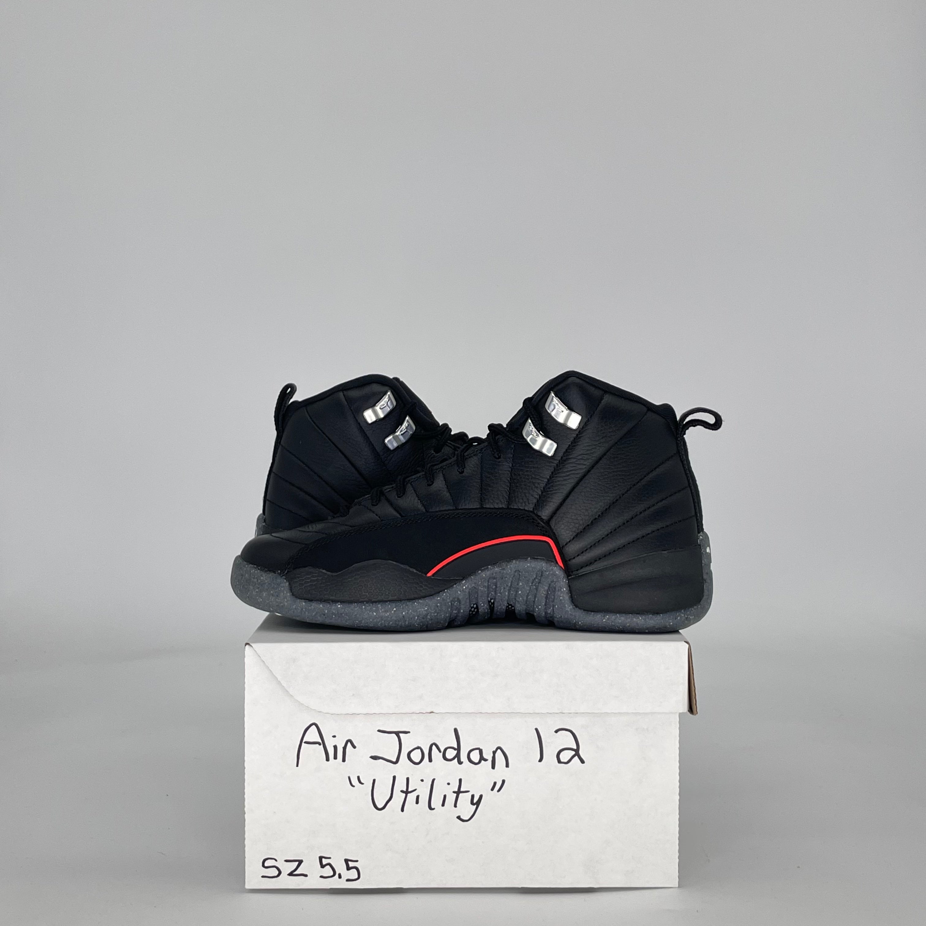AIR JORDAN 12 UTILITY DM5204-006 SIZE 5.5/7W GS
