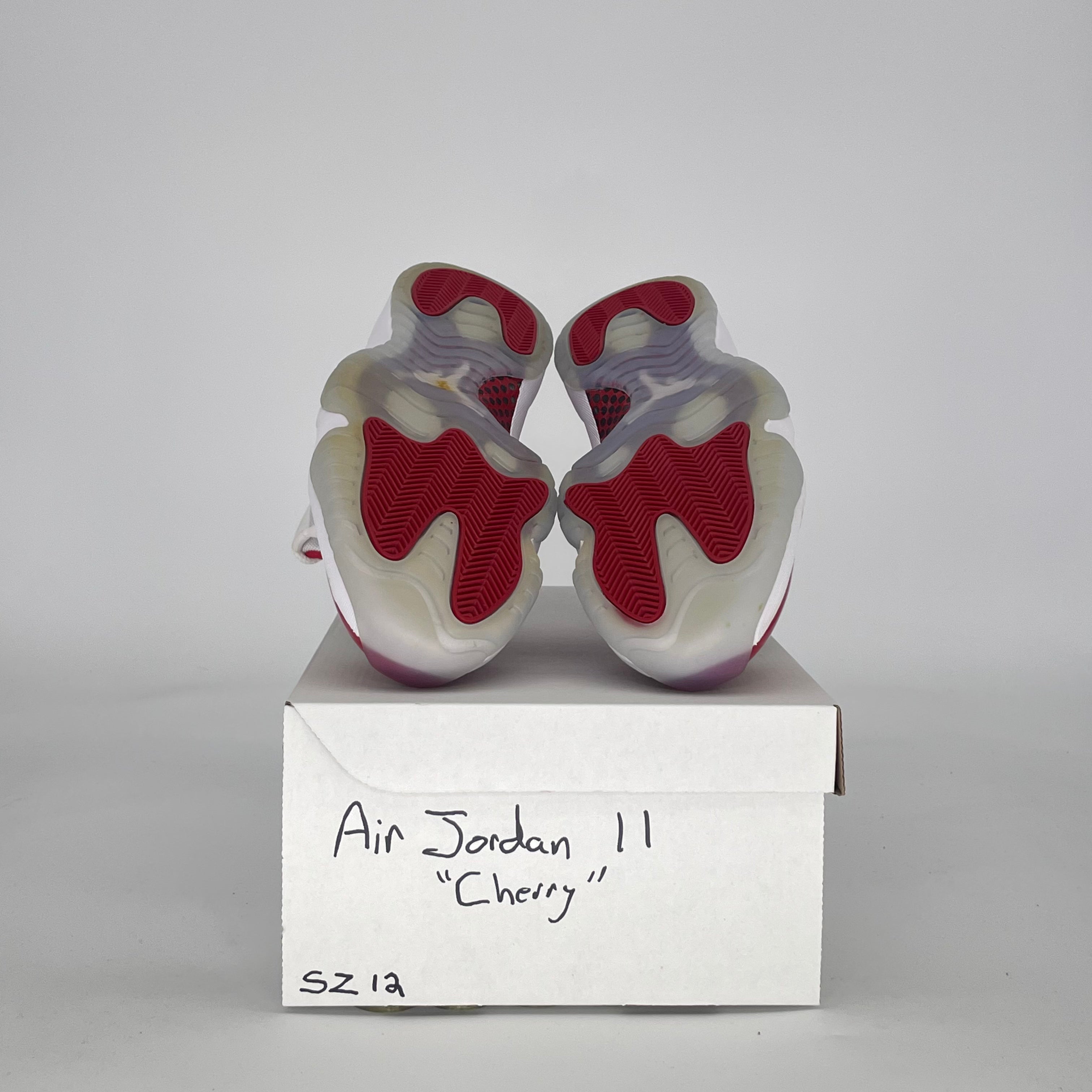 AIR JORDAN 11 CHERRY CT8012-116 SIZE 12/13.5W