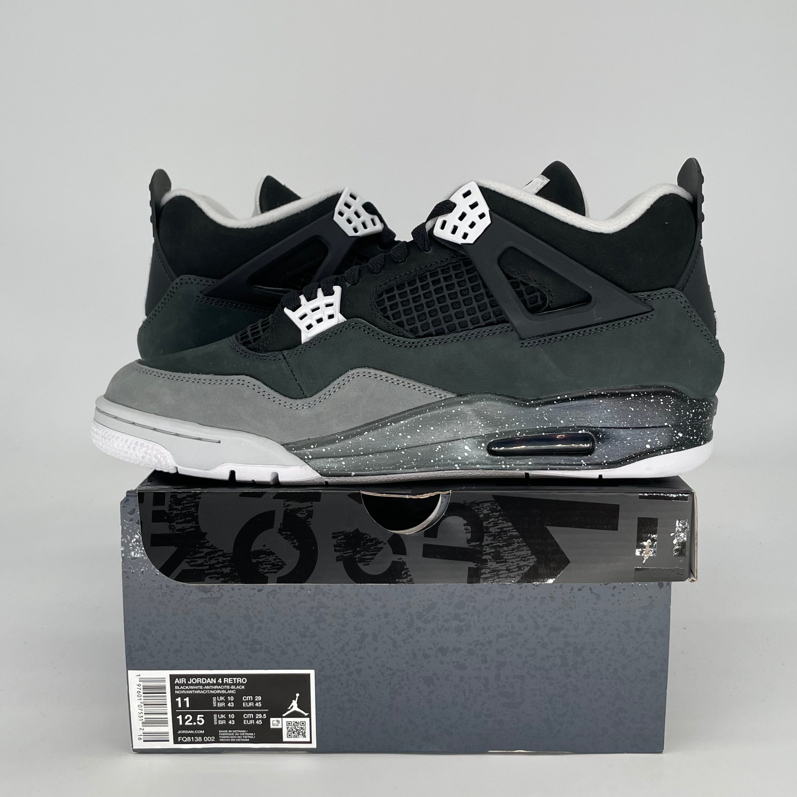 AIR JORDAN 4 FEAR FQ8138-002 SIZE 11/12.5W