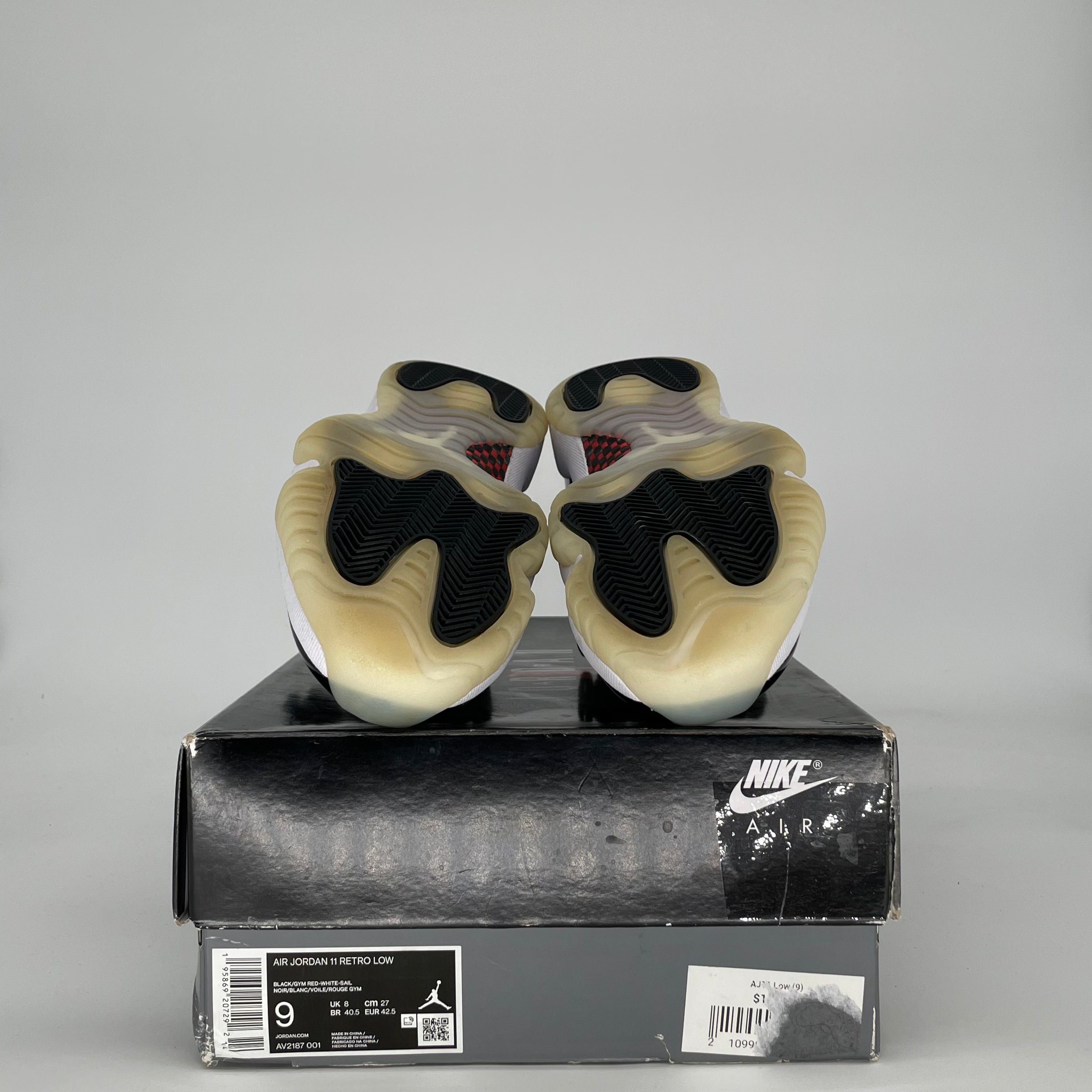 AIR JORDAN 11 LOW 72-10 AV2187-001 SIZE 9/10.5W