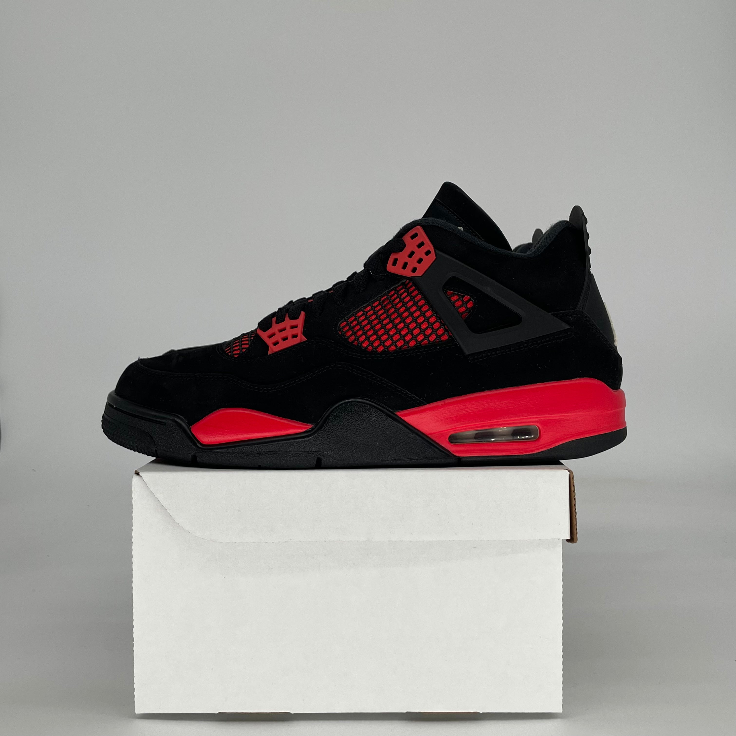 AIR JORDAN 4 RED THUNDER CT8527-016 SIZE 10.5/12W