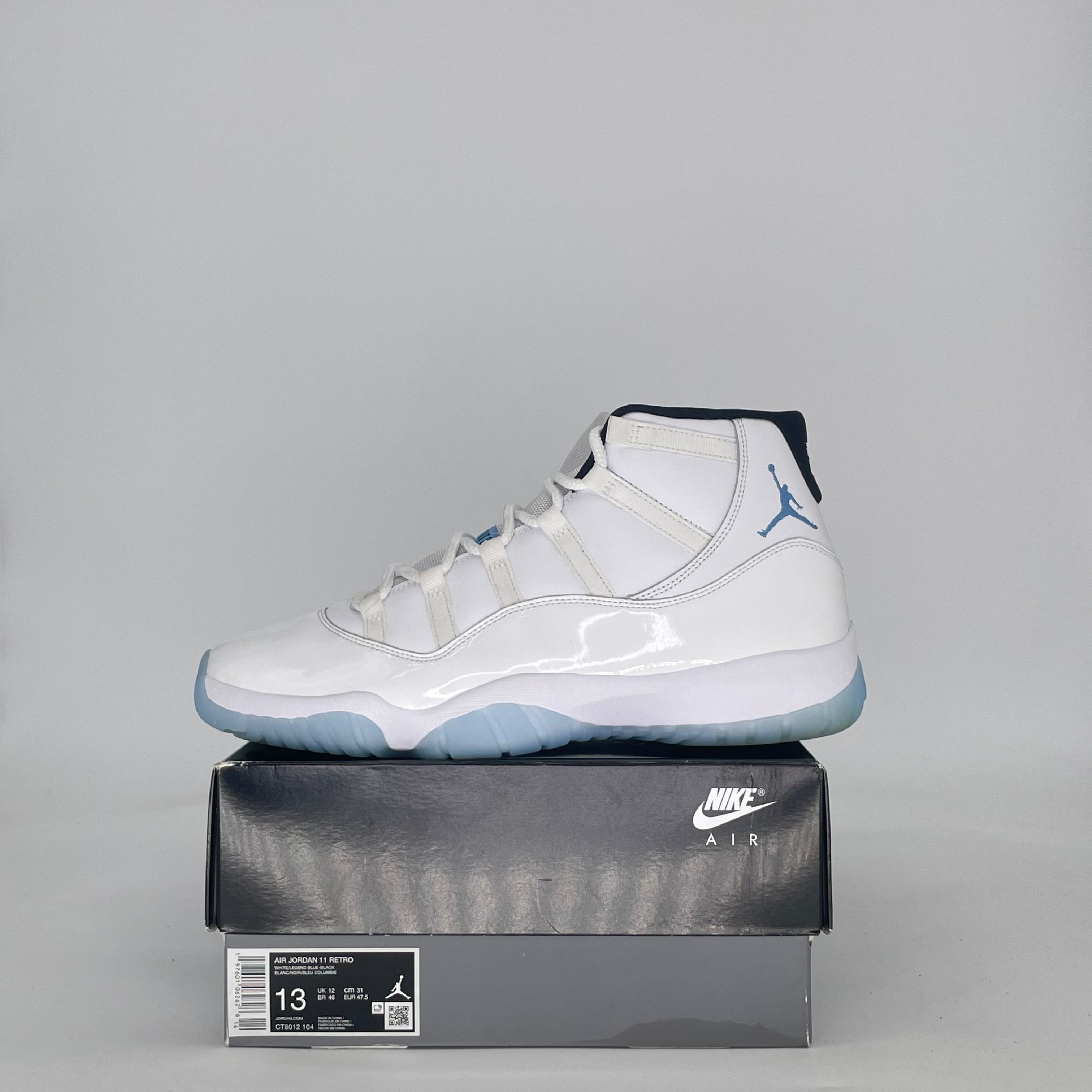 AIR JORDAN 11 LEGEND BLUE CT8012-104 SIZE 12/13.5W